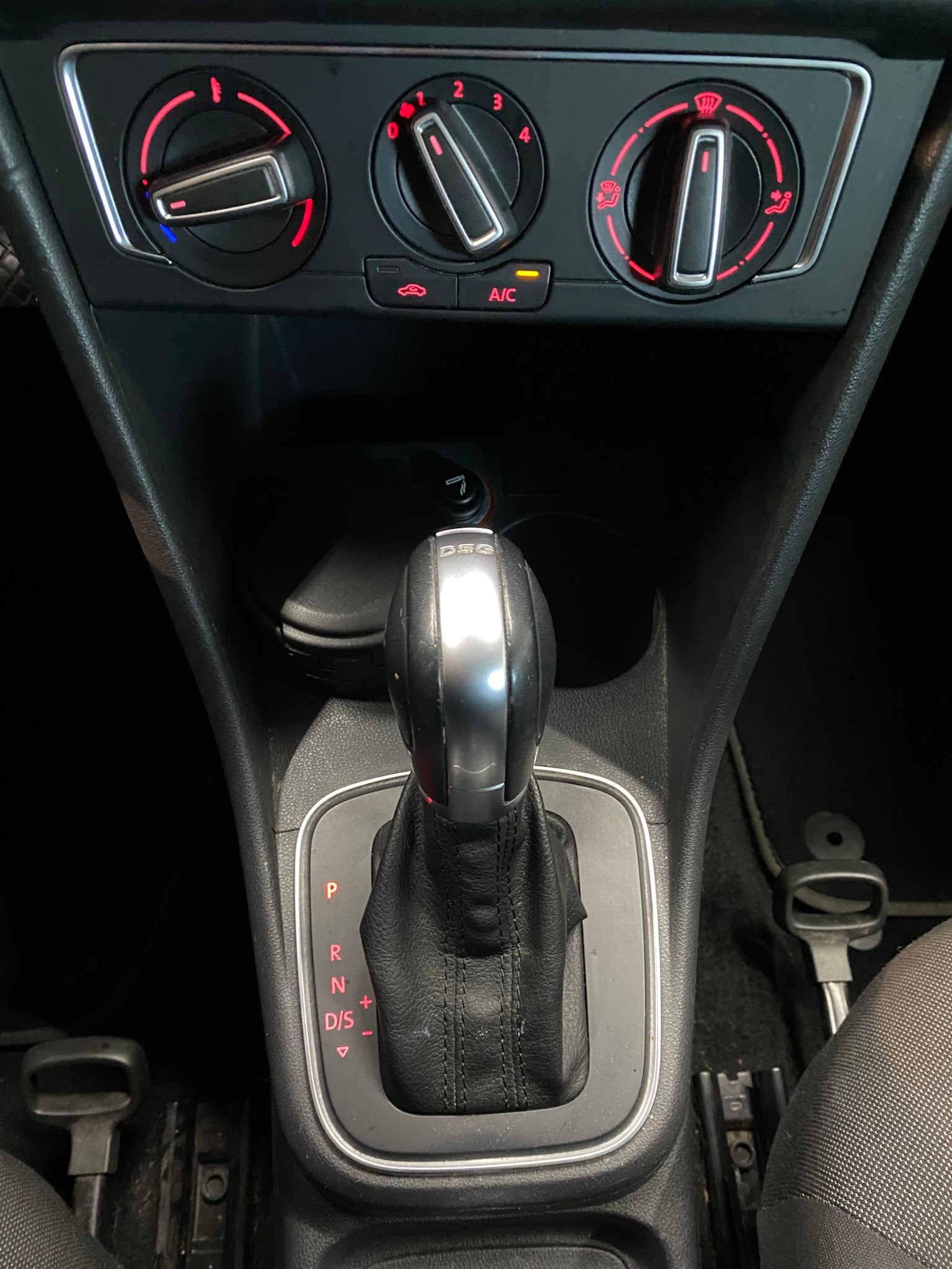 VW Polo 1.2 TSI BMT Comfortline DSG-image-28