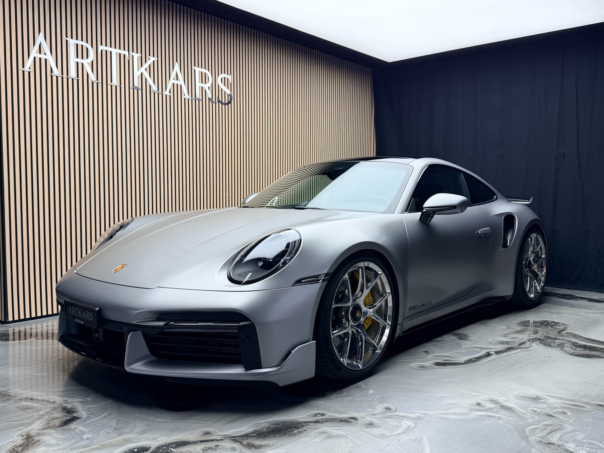 PORSCHE 911 Turbo S PDK-image-0