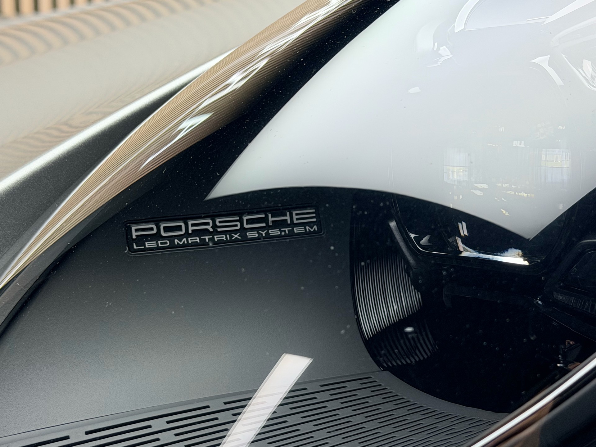 PORSCHE 911 Turbo S PDK-image-3