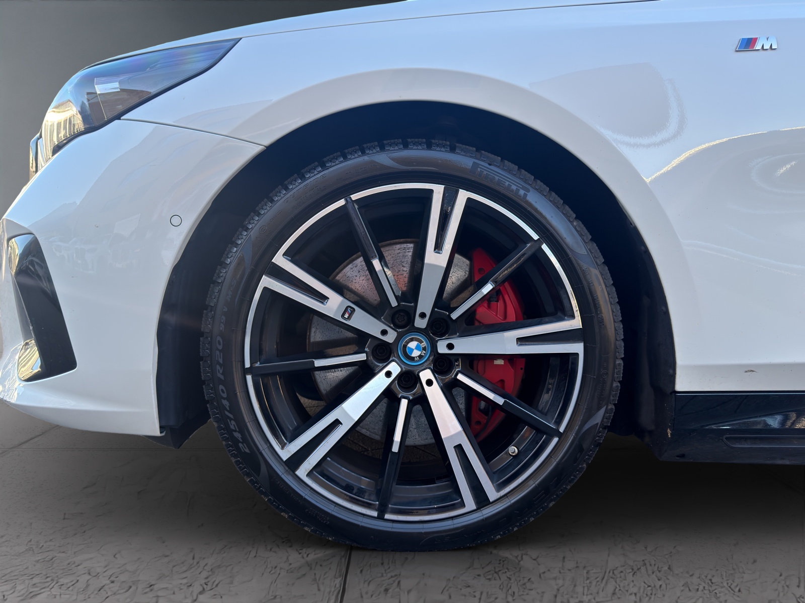 BMW i5 M60 xDrive-image-8