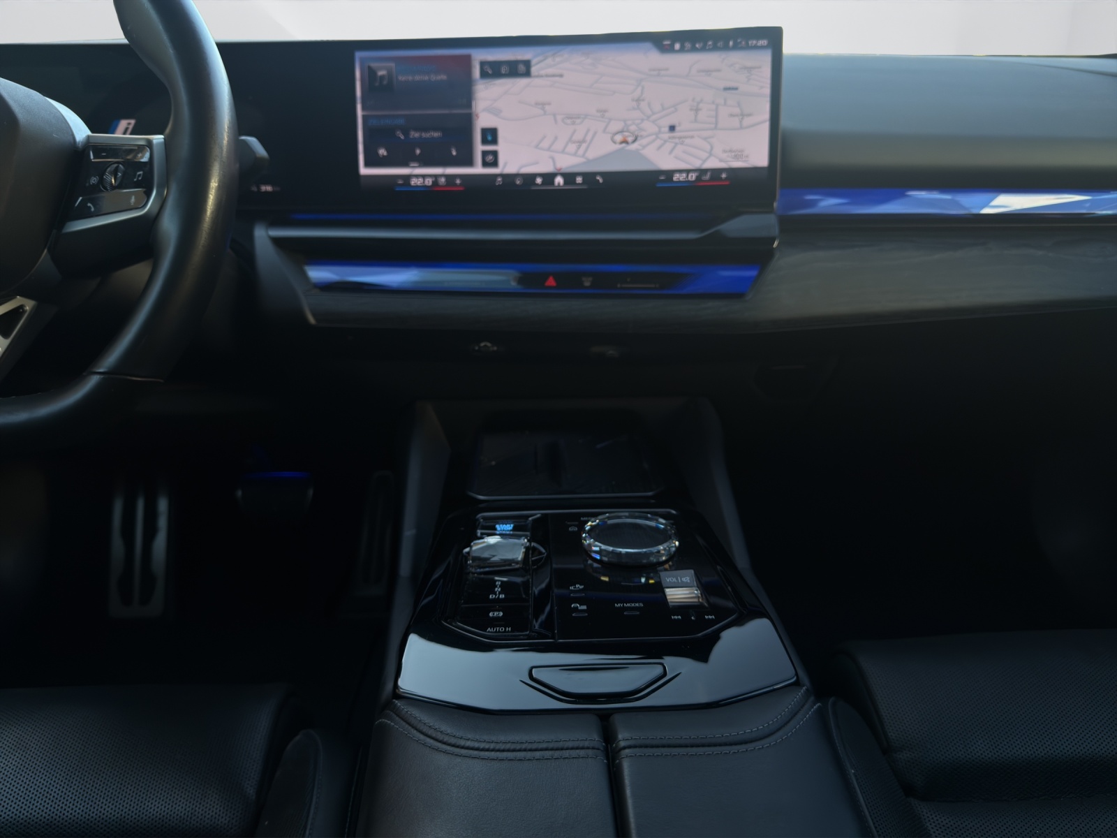 BMW i5 M60 xDrive-image-16