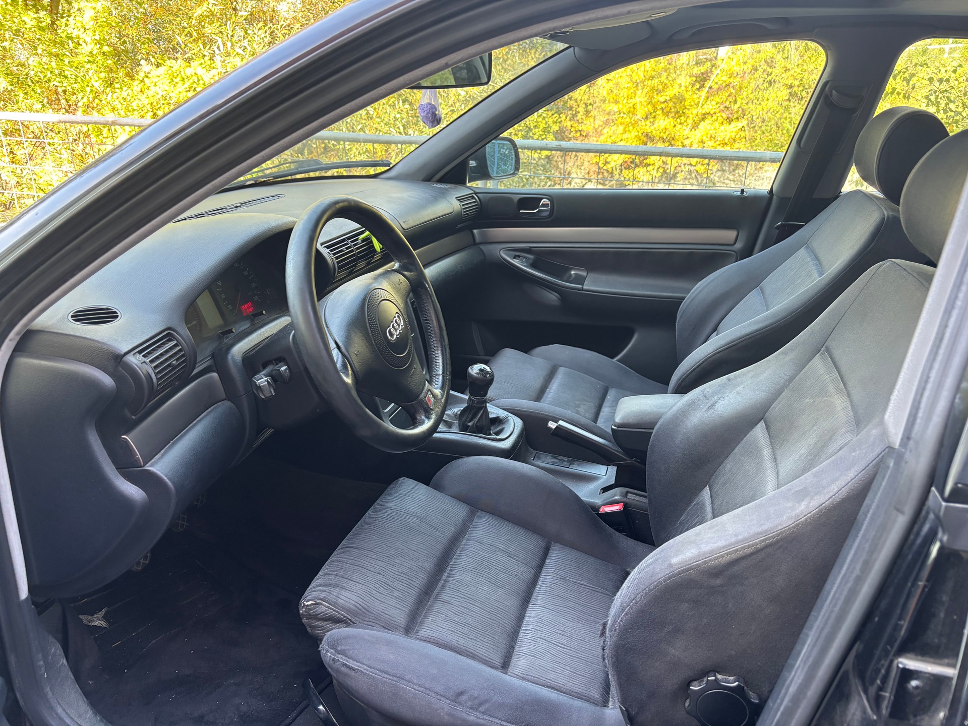 AUDI A4 1.9 TDI Ambiente-showroom-element-2