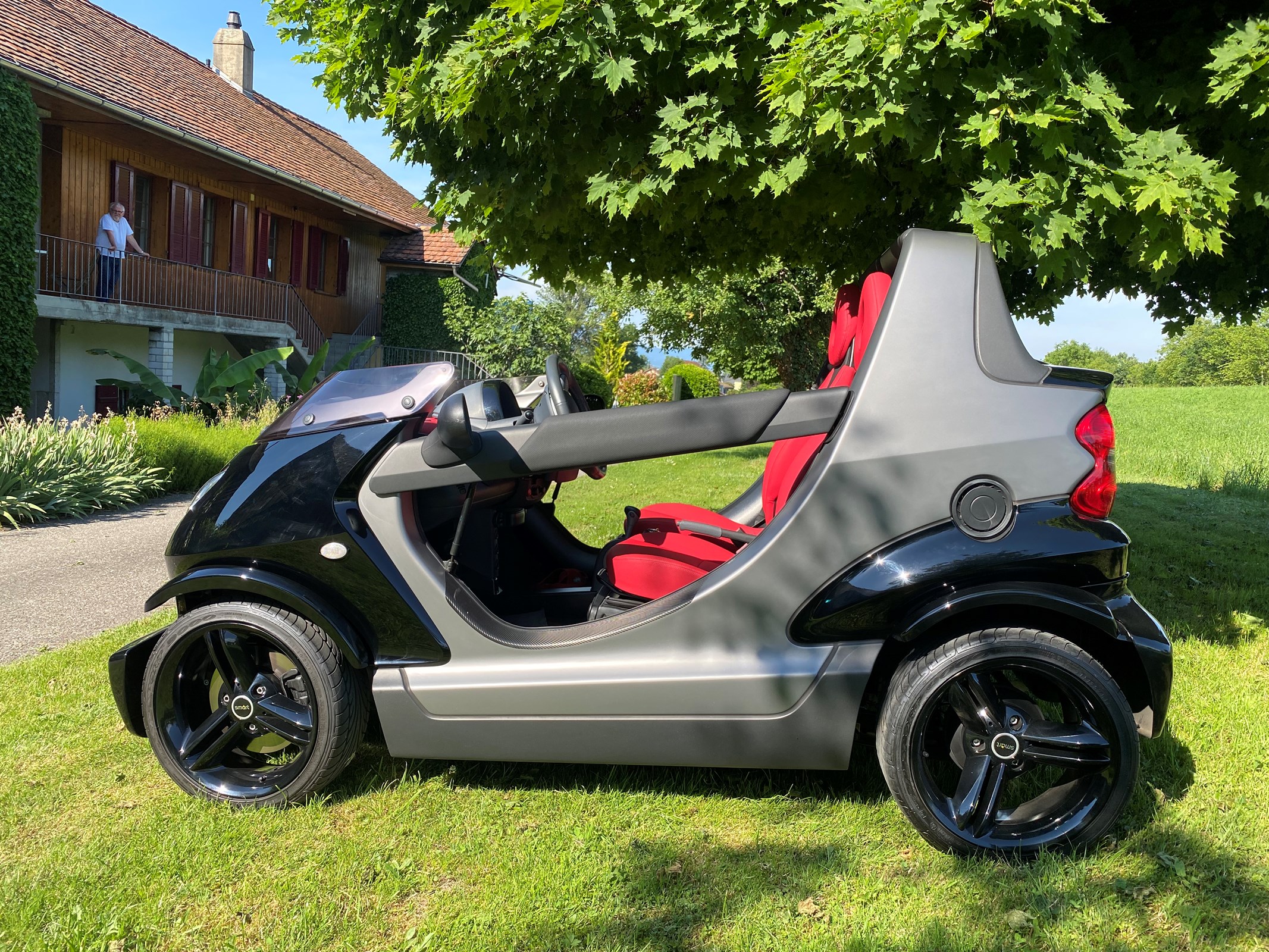 Car photo