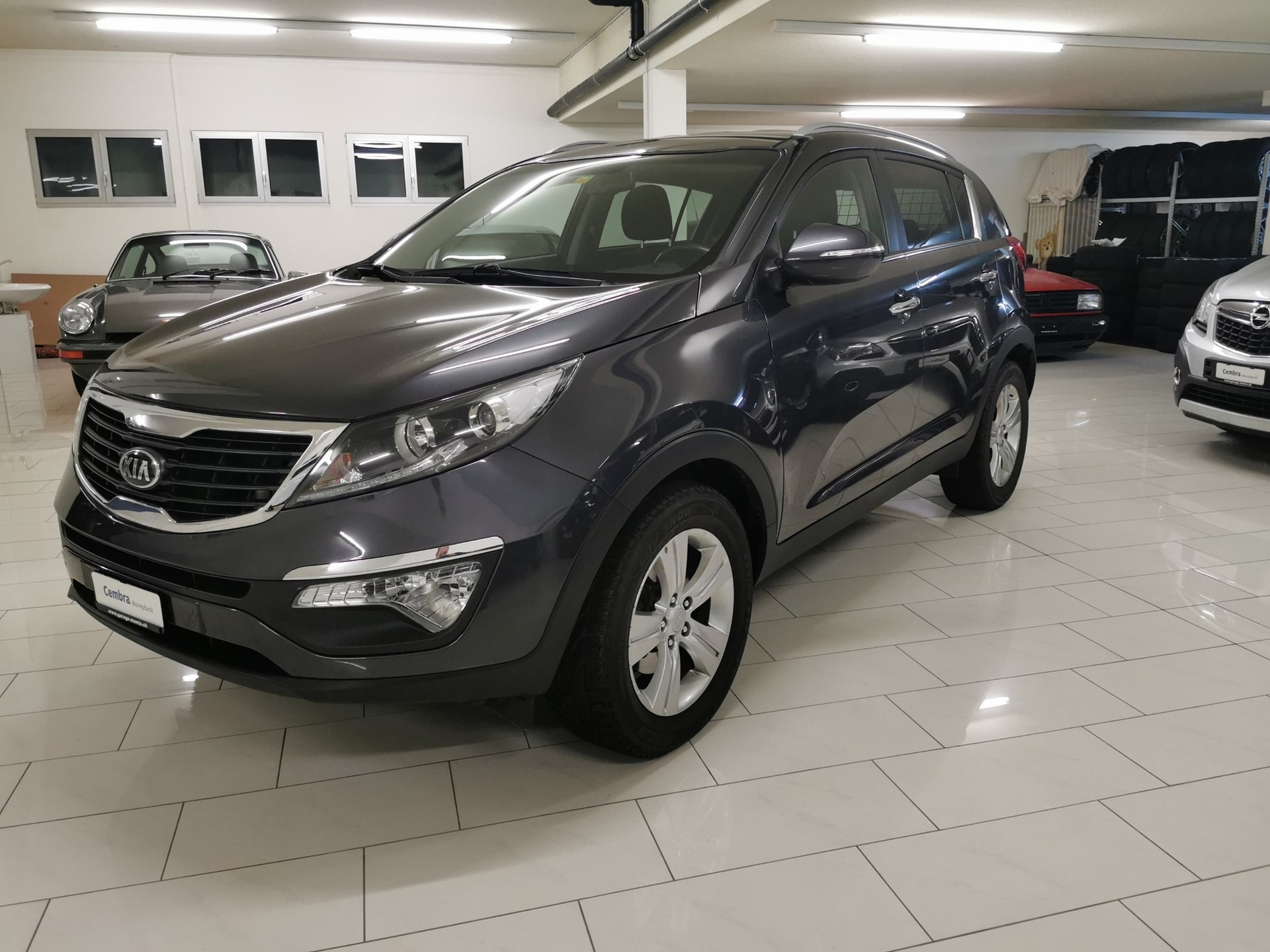 KIA Sportage 2.0 CRDi Trend 185PS-image-2