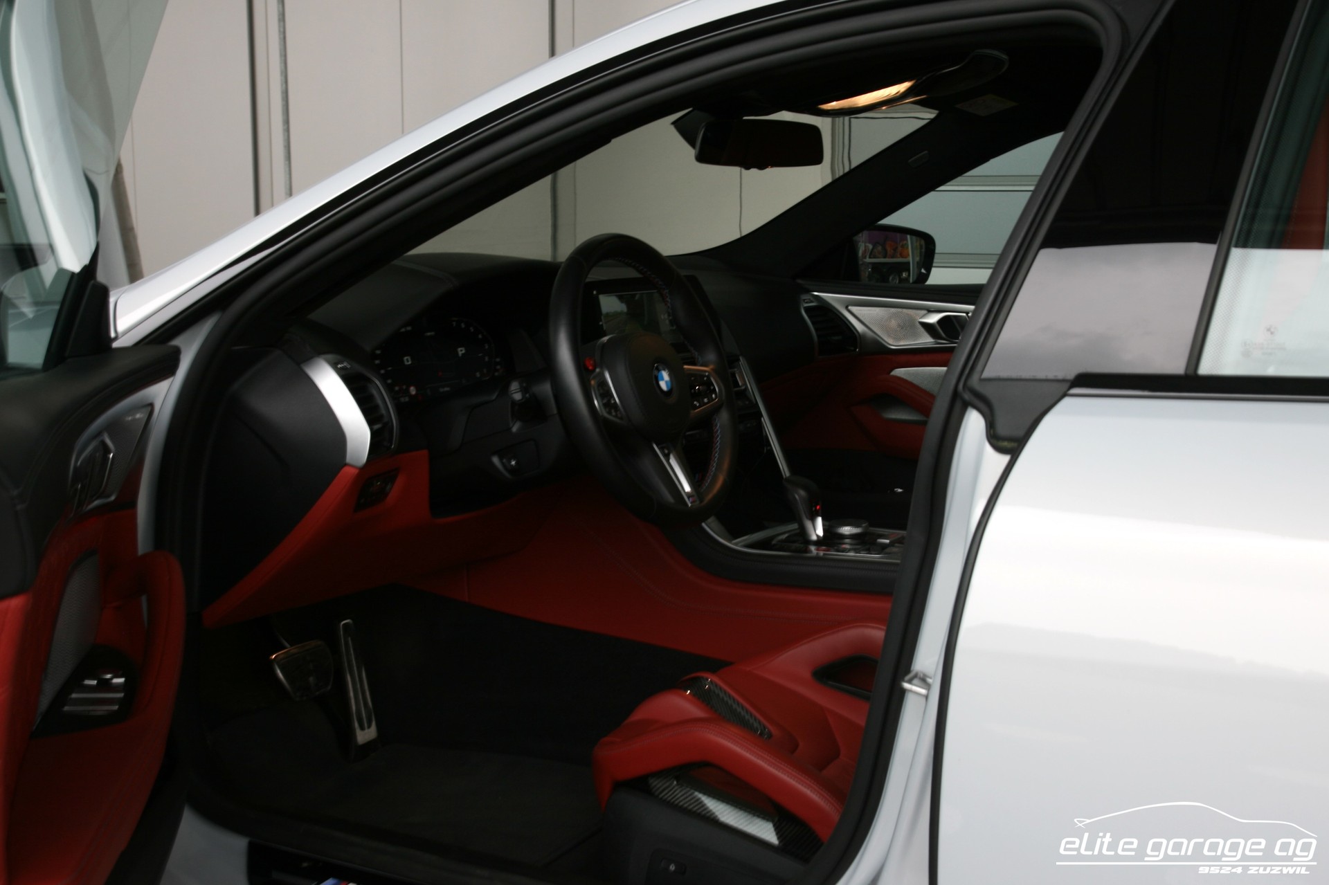 BMW M8 xDrive Competition Edition Pit-Lane Steptronic-image-13