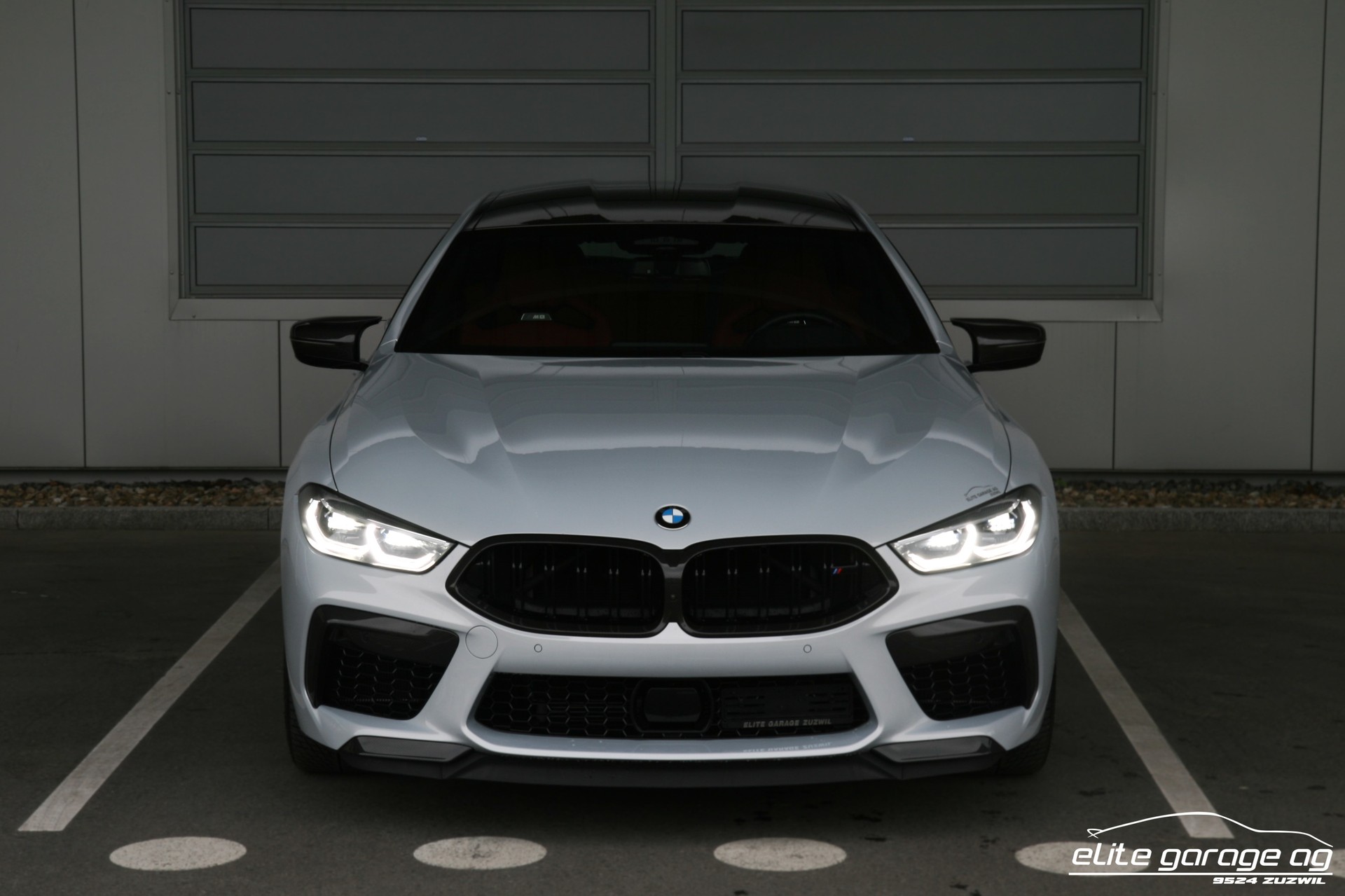 BMW M8 xDrive Competition Edition Pit-Lane Steptronic-image-7
