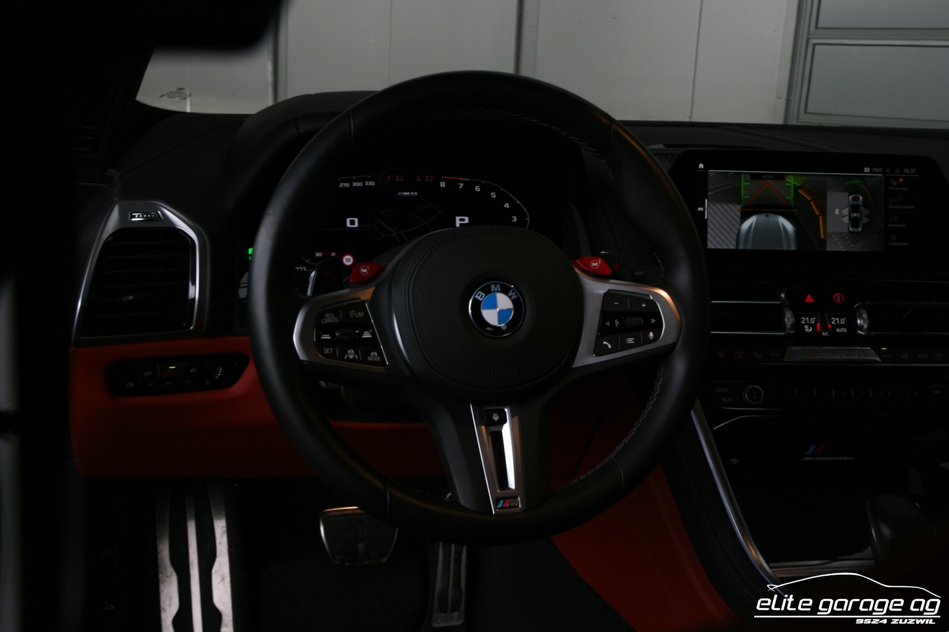 BMW M8 xDrive Competition Edition Pit-Lane Steptronic-image-14
