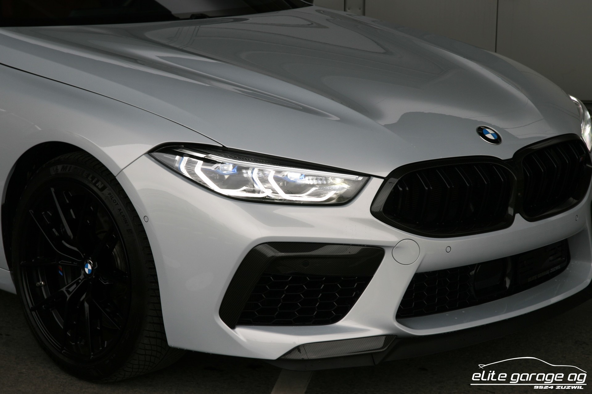 BMW M8 xDrive Competition Edition Pit-Lane Steptronic-image-8