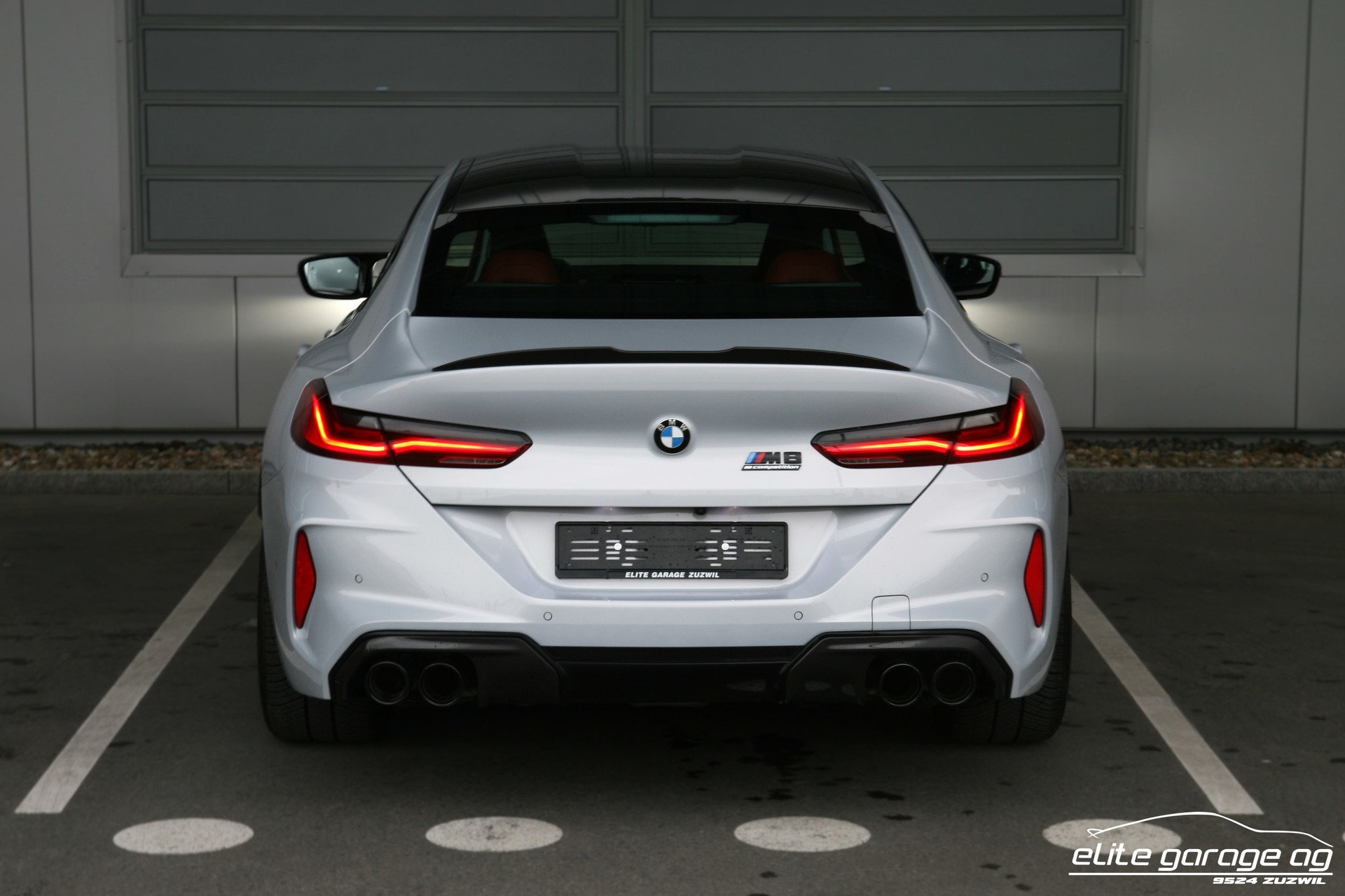 BMW M8 xDrive Competition Edition Pit-Lane Steptronic-image-3