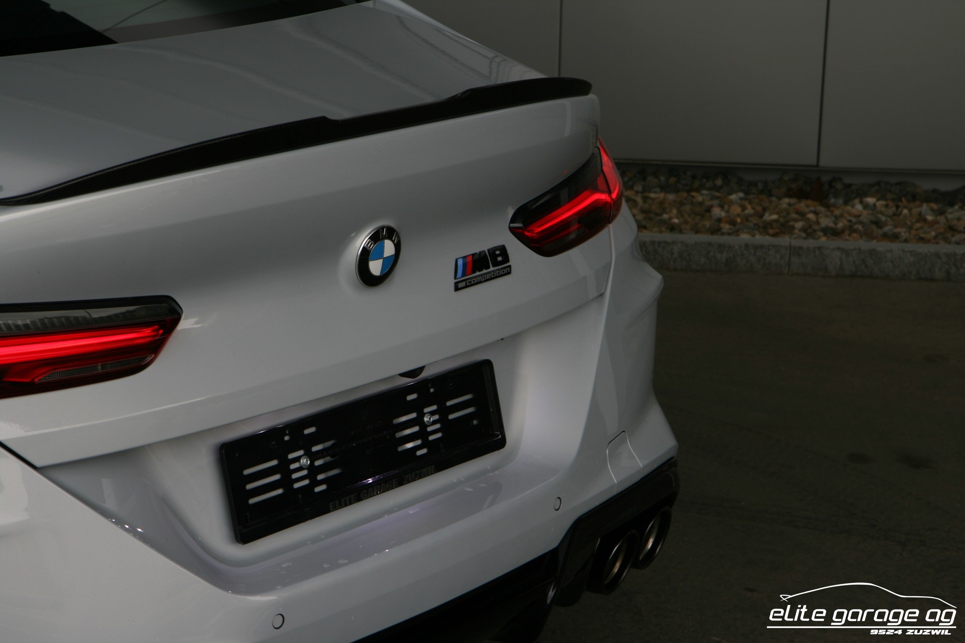 BMW M8 xDrive Competition Edition Pit-Lane Steptronic-image-11