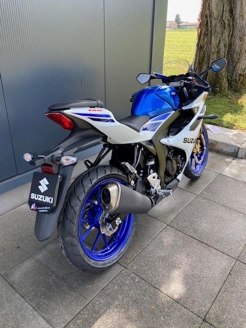 SUZUKI GSX-R 125-image-2