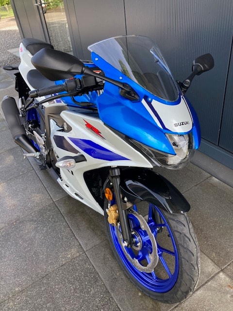 SUZUKI GSX-R 125-image-1