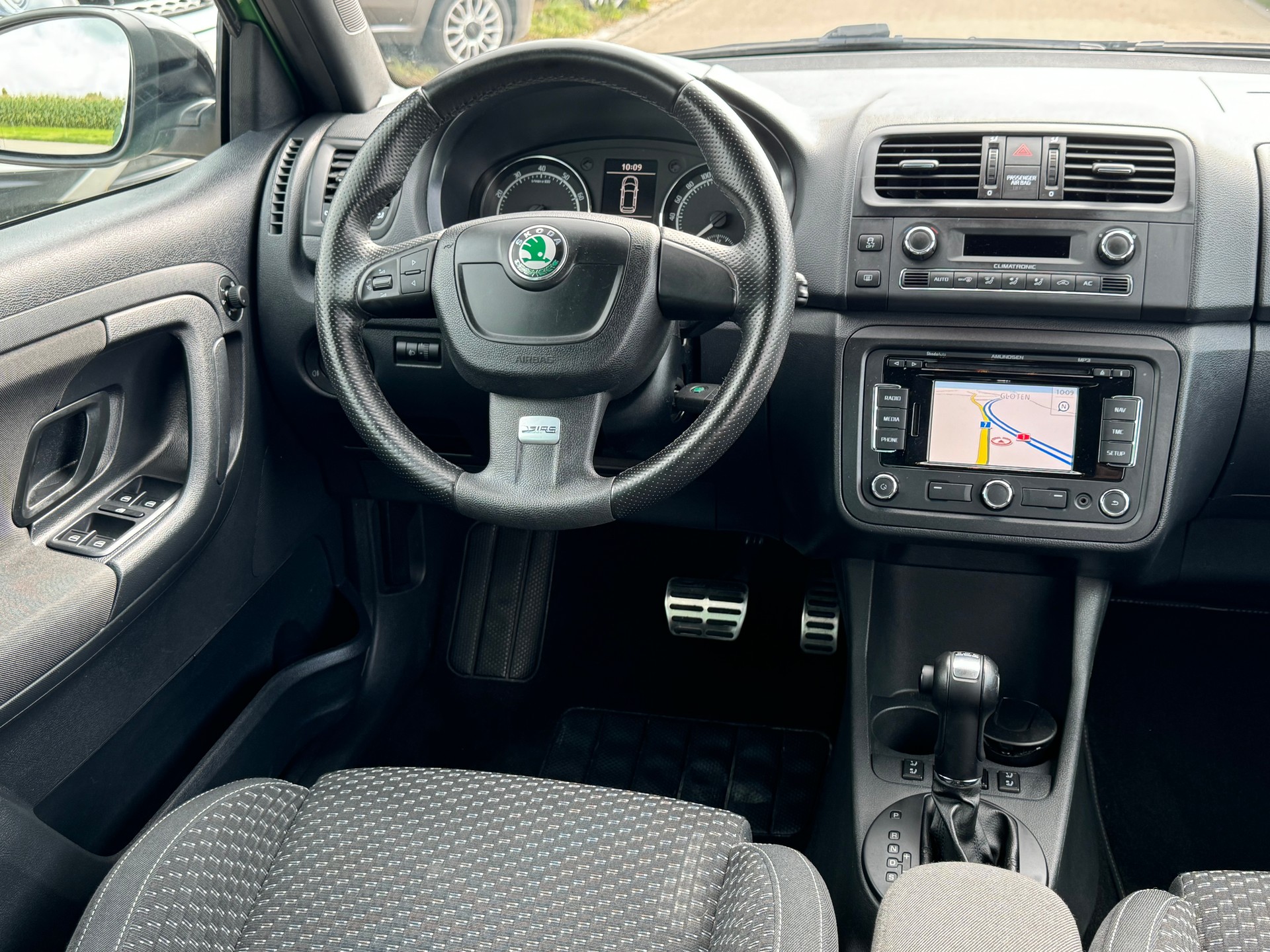 SKODA Fabia 1.4 TSI RS Edition S2000 DSG-image-8