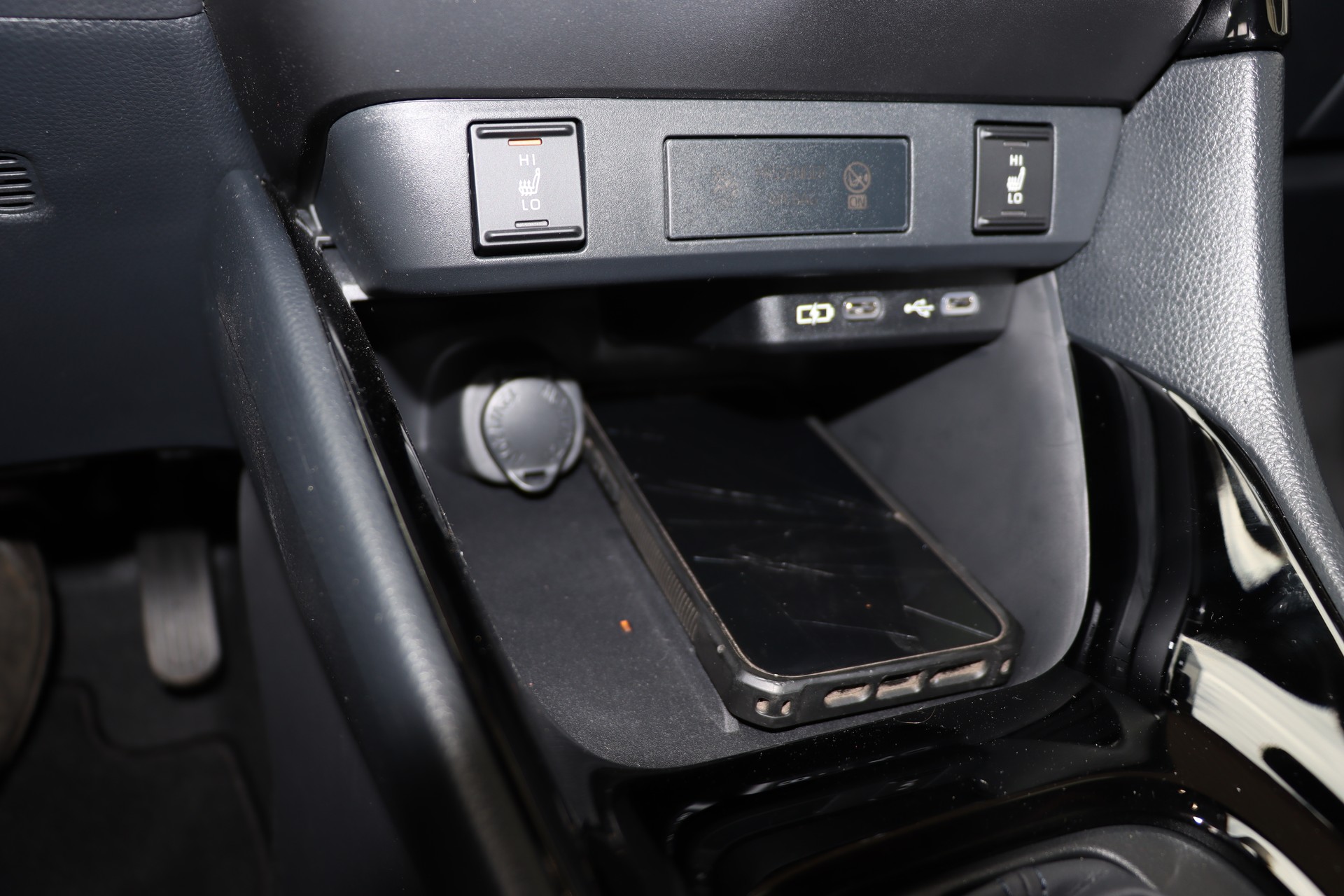 TOYOTA Yaris 1.5 Trend e-CVT-image-17