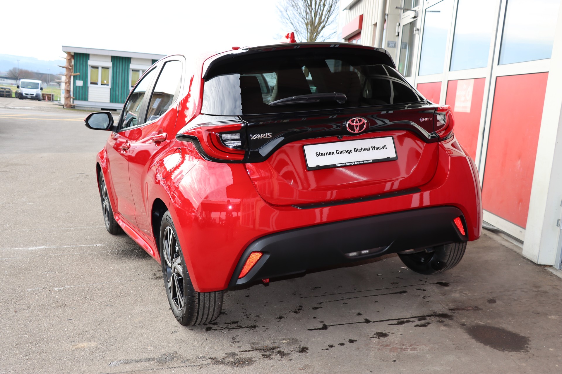 TOYOTA Yaris 1.5 Trend e-CVT-image-7