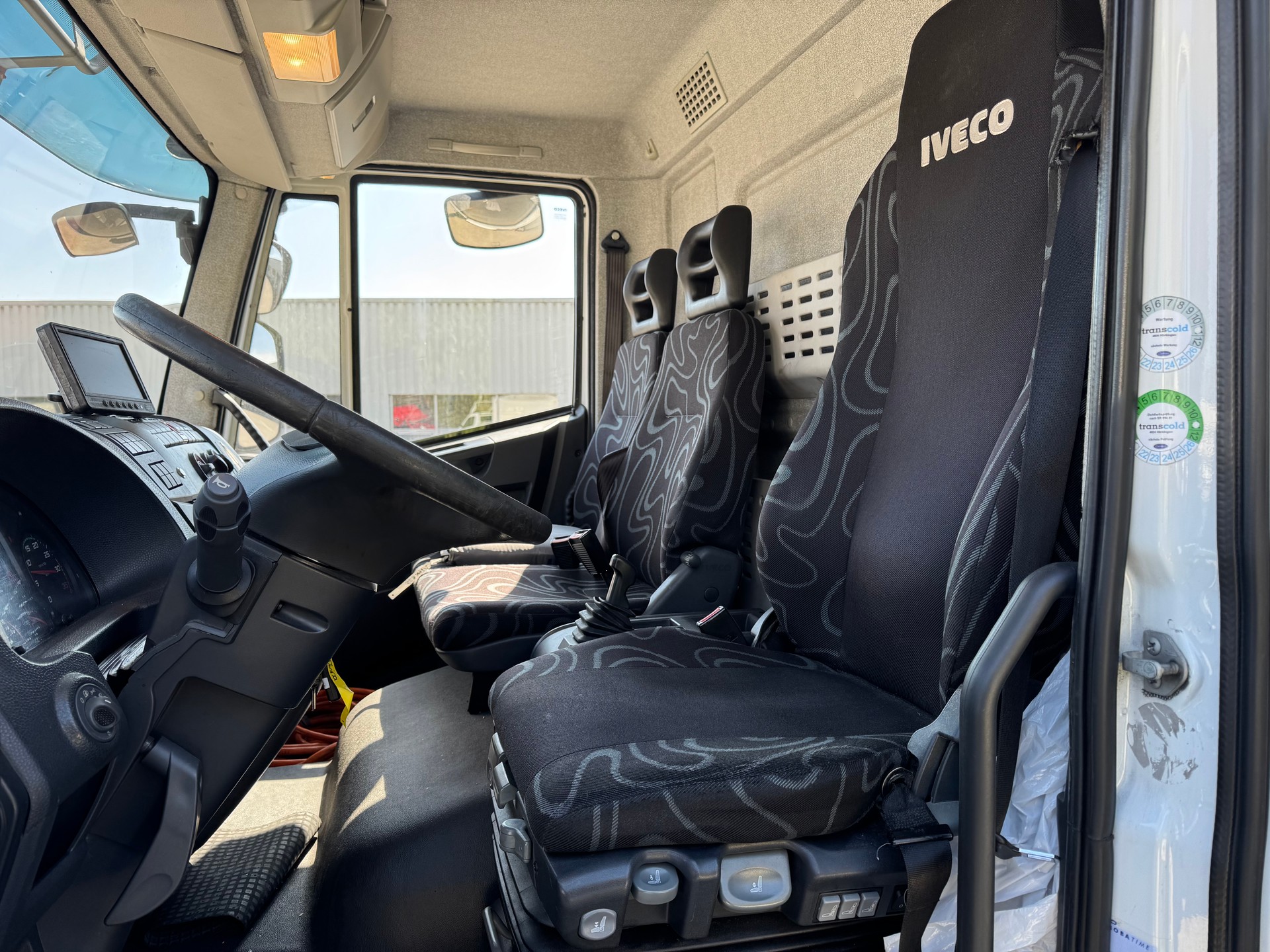 IVECO 110EL19 Eurocargo-image-11