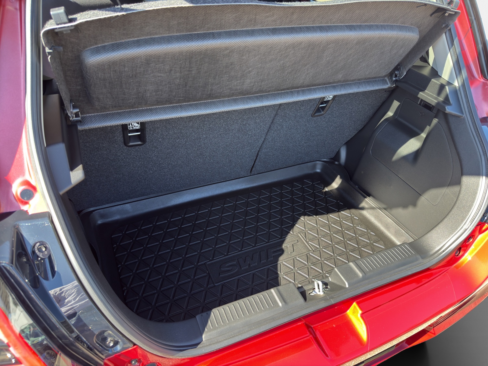 SUZUKI Swift 1.2/82 Tradizio Top Hybrid 4x4-image-14