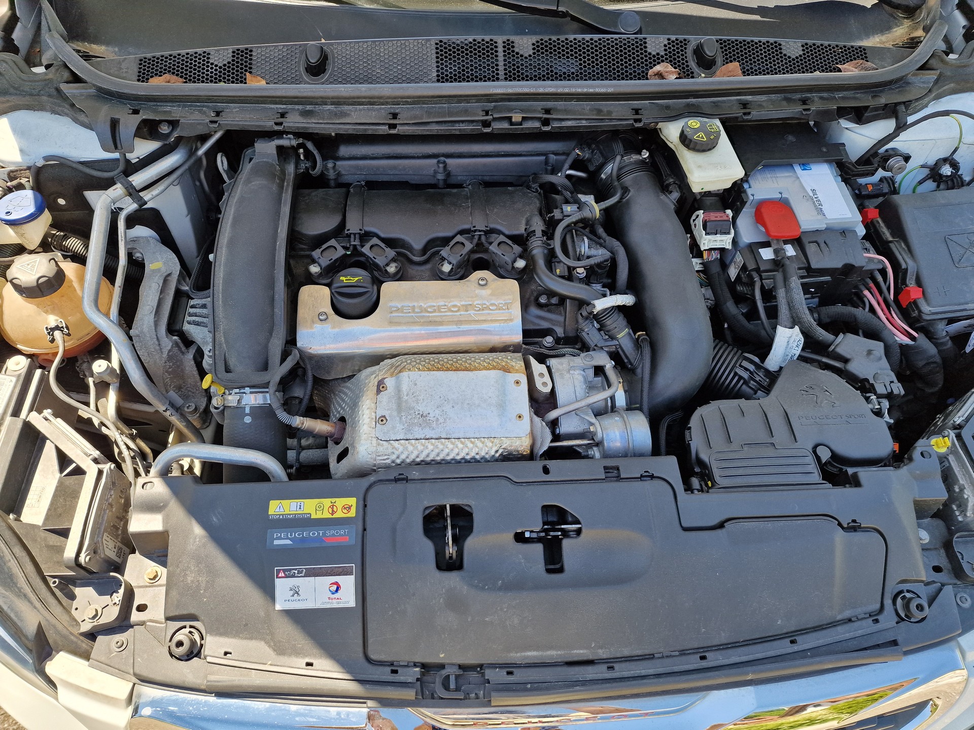 PEUGEOT 308 1.6 GTi-image-12