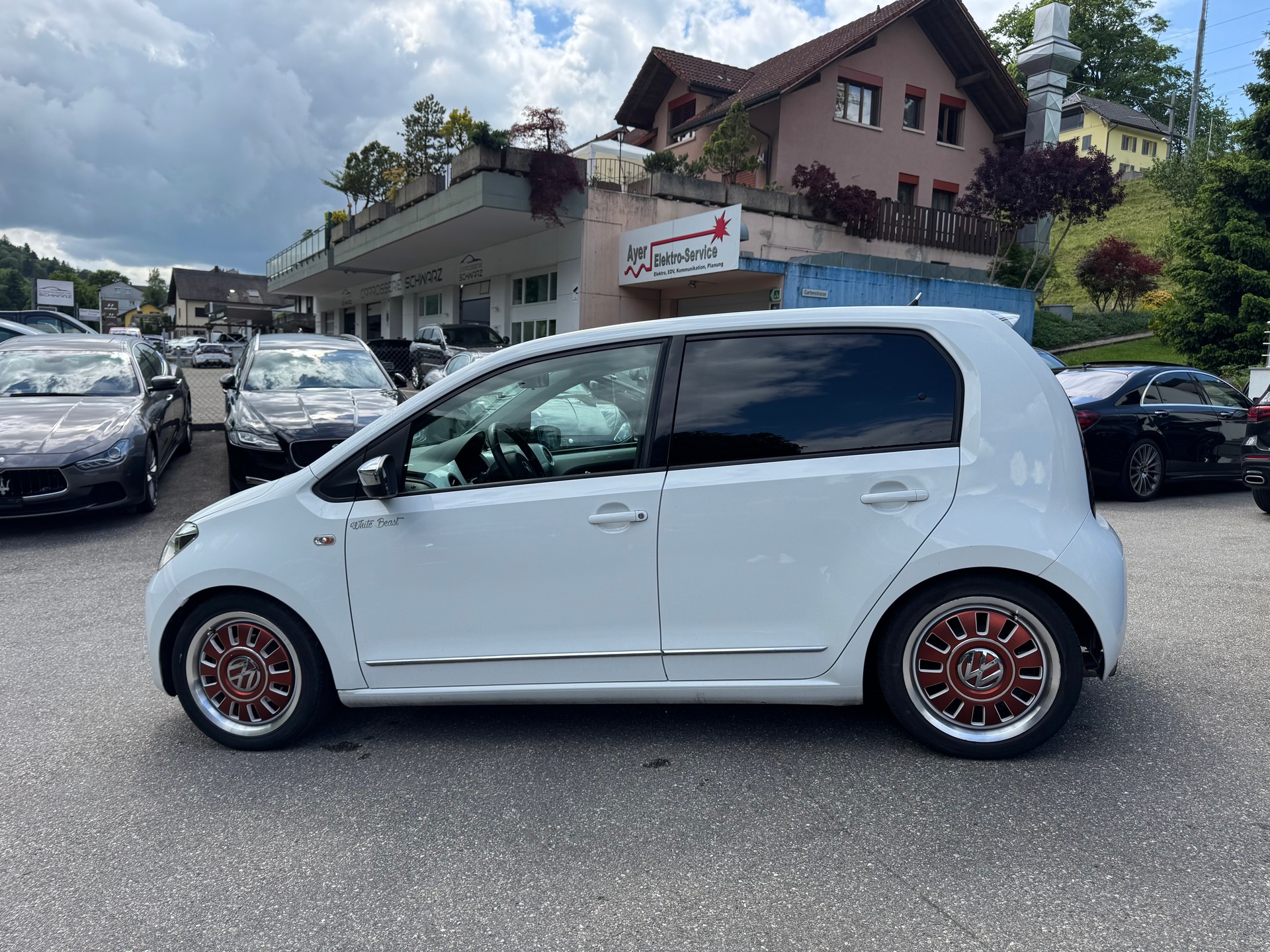 VW Up 1.0 white up Art on Ice ASG-image-5