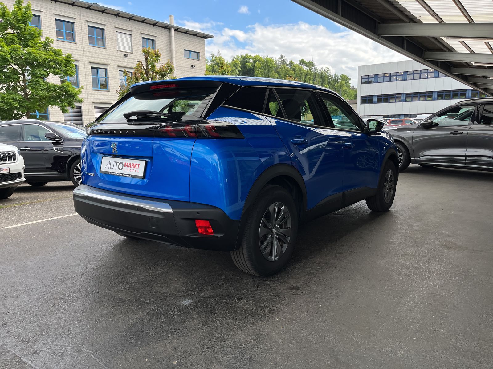 PEUGEOT 2008 e Active Pack-image-4