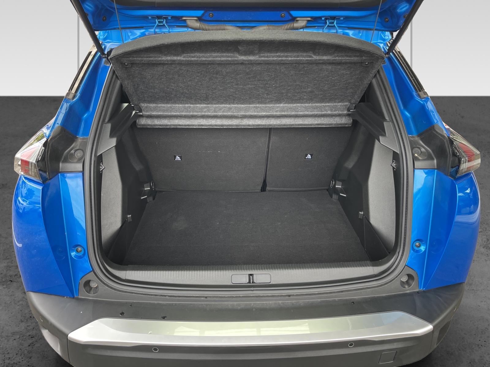 PEUGEOT 2008 e Active Pack-image-11