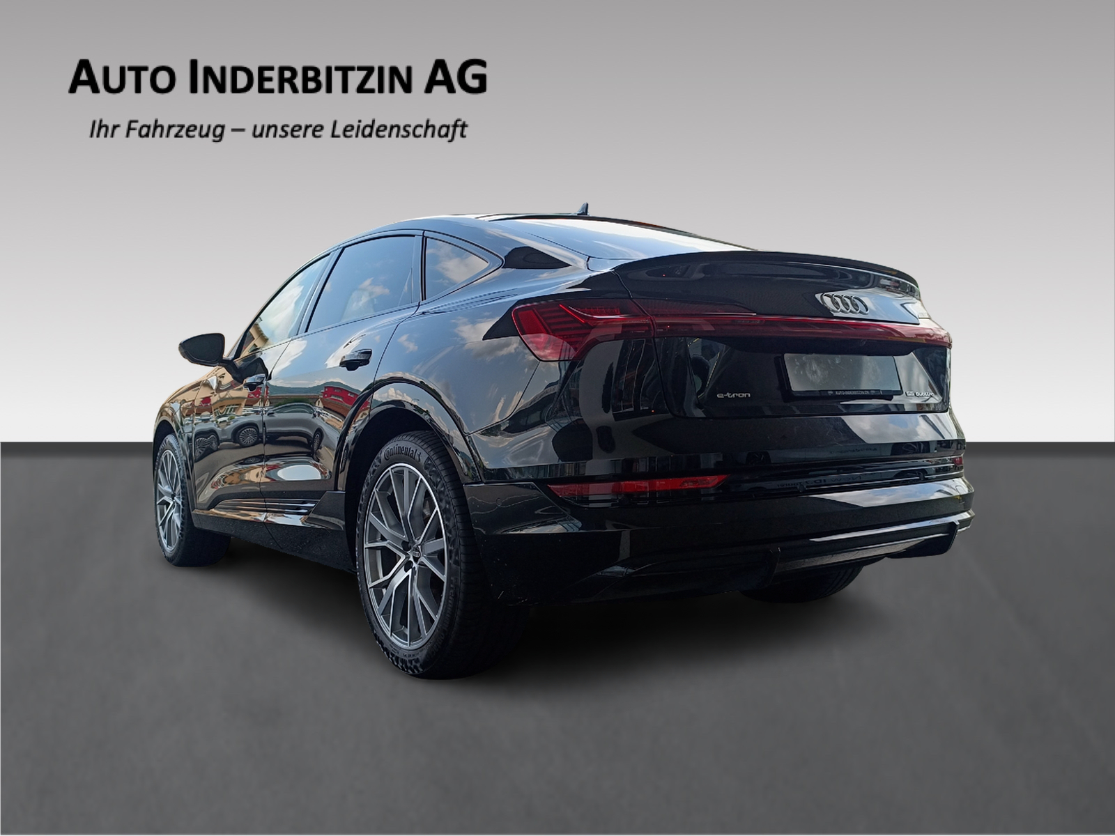 AUDI e-tron 55 Sportback S Line quattro-image-4