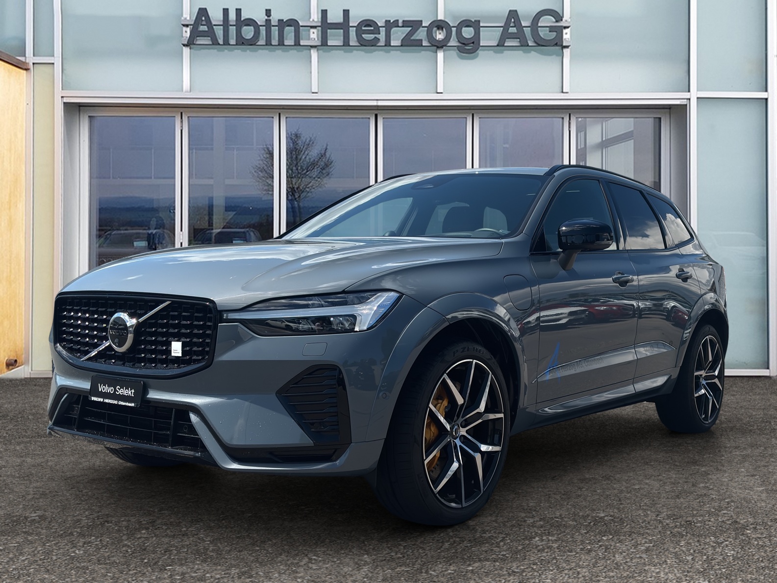 VOLVO XC60 2.0 T8 TE Polestar eAWD-image-0