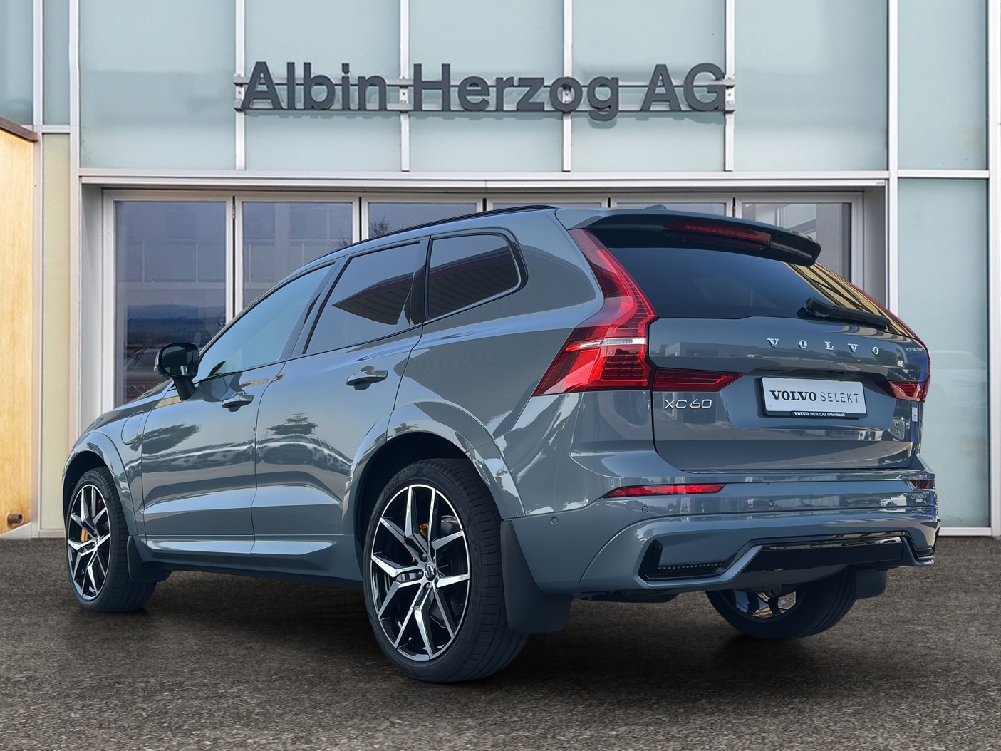VOLVO XC60 2.0 T8 TE Polestar eAWD-image-2