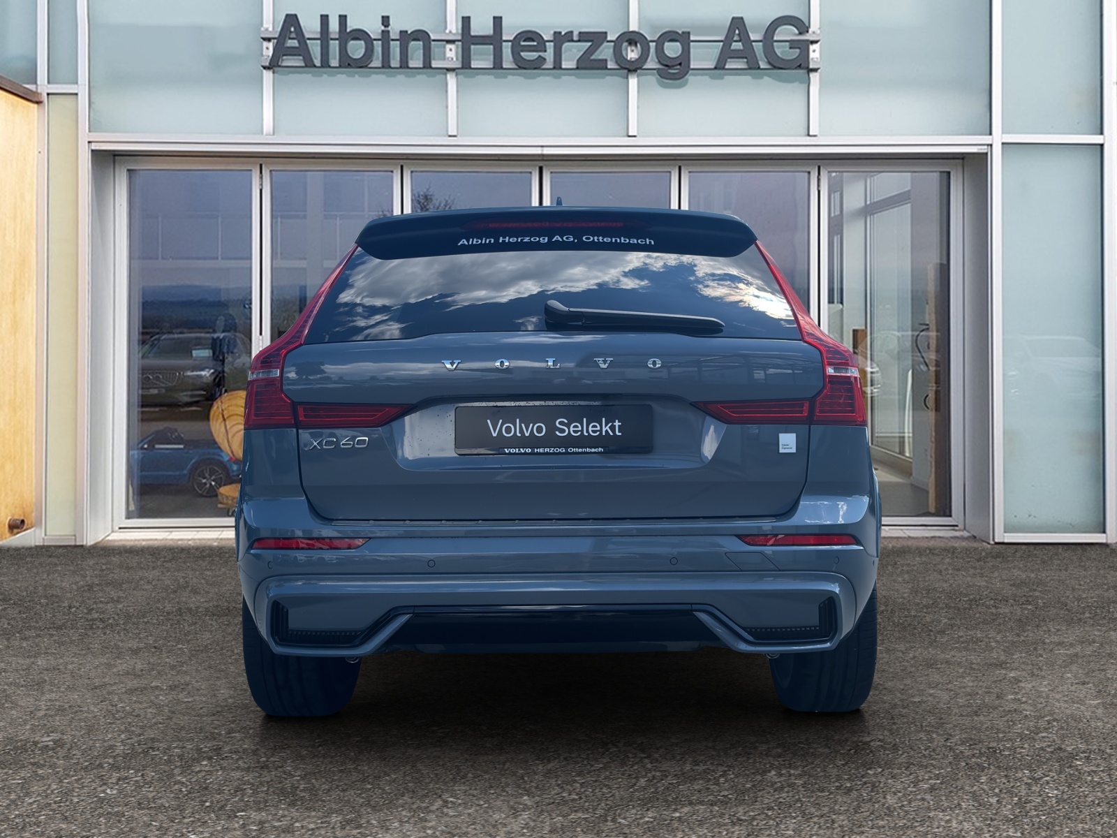 VOLVO XC60 2.0 T8 TE Polestar eAWD-image-5