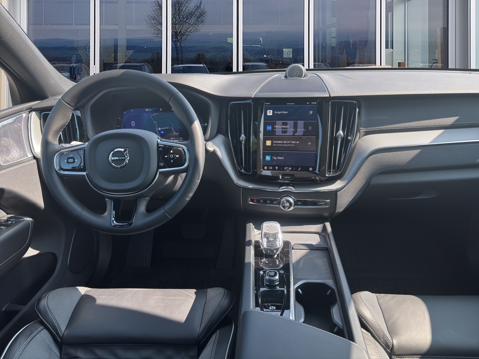 VOLVO XC60 2.0 T8 TE Polestar eAWD-image-10