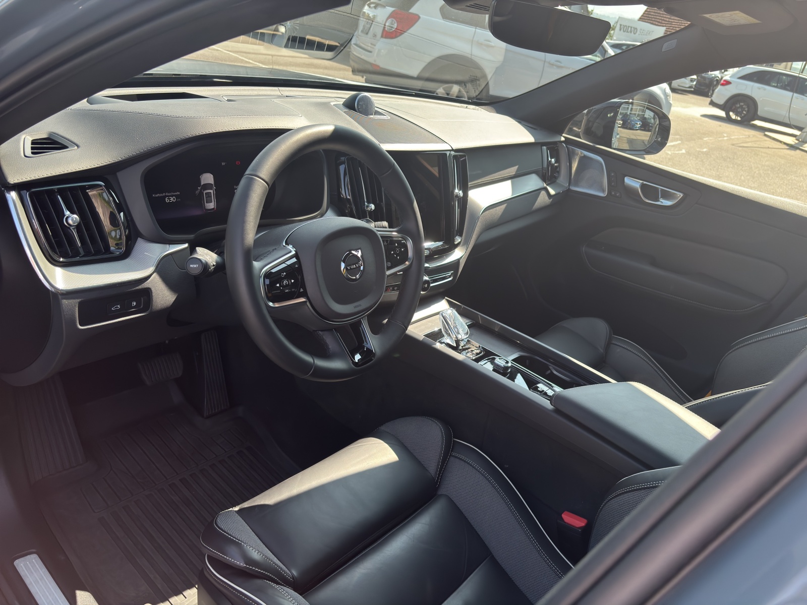 VOLVO XC60 2.0 T8 TE Polestar eAWD-image-9