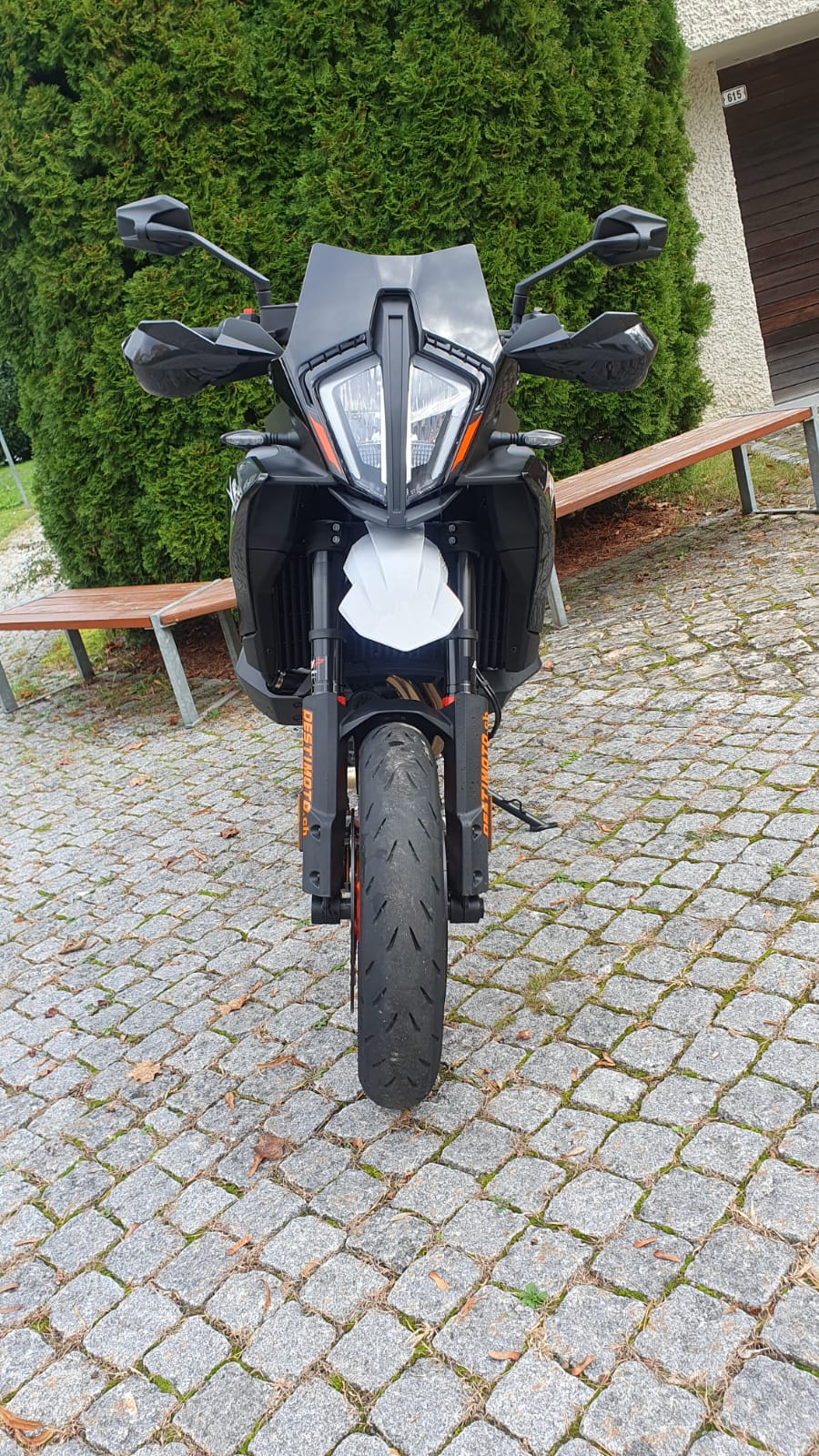 KTM 890 SMT-image-4