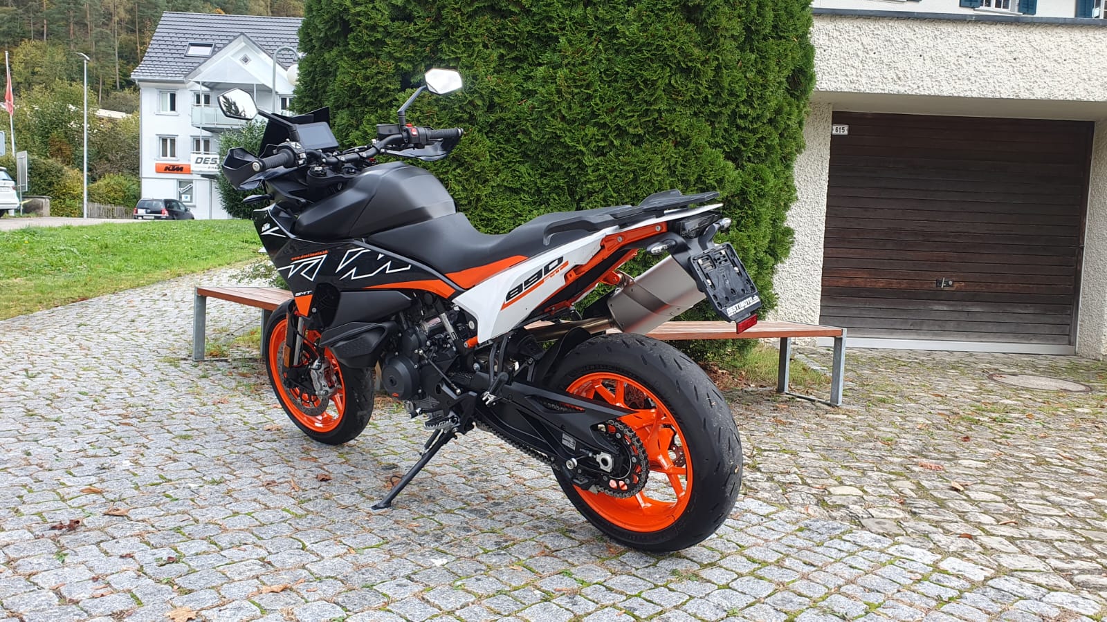 KTM 890 SMT-image-6