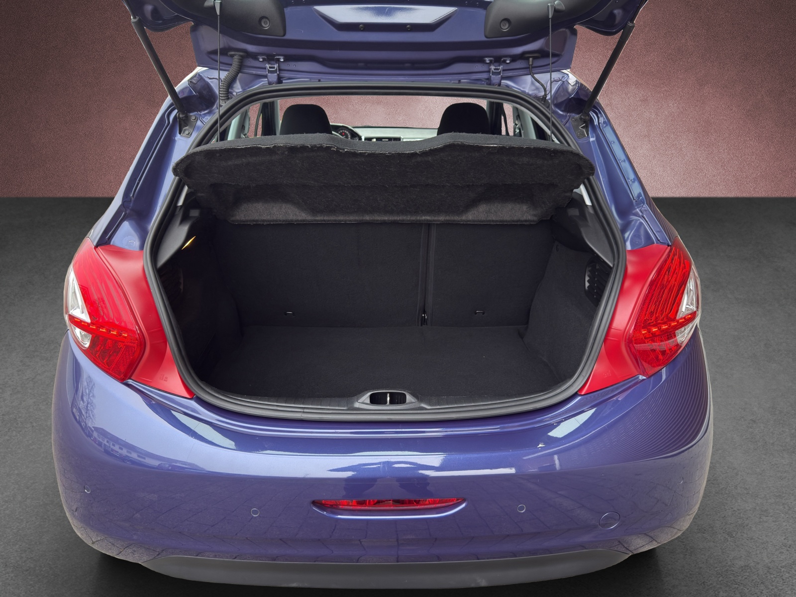 PEUGEOT 208 1.2 VTI Intuitive-image-11