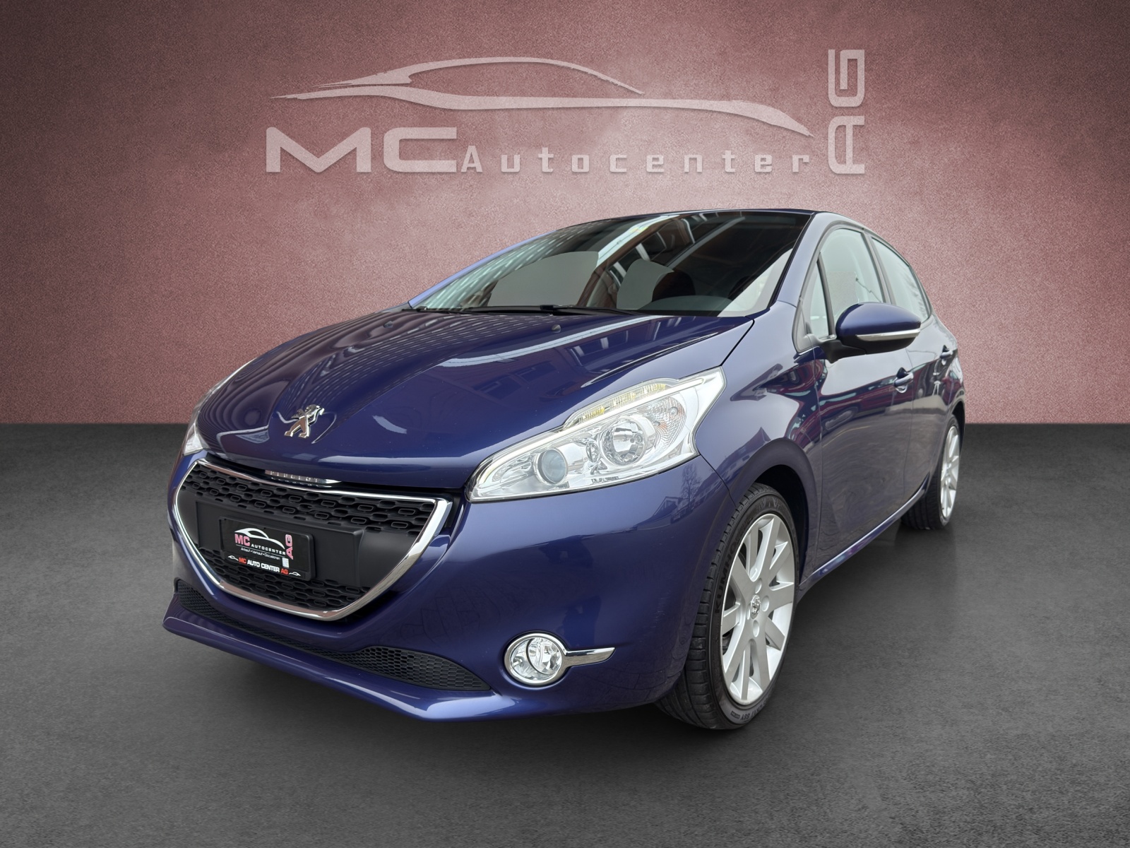 PEUGEOT 208 1.2 VTI Intuitive-image-0