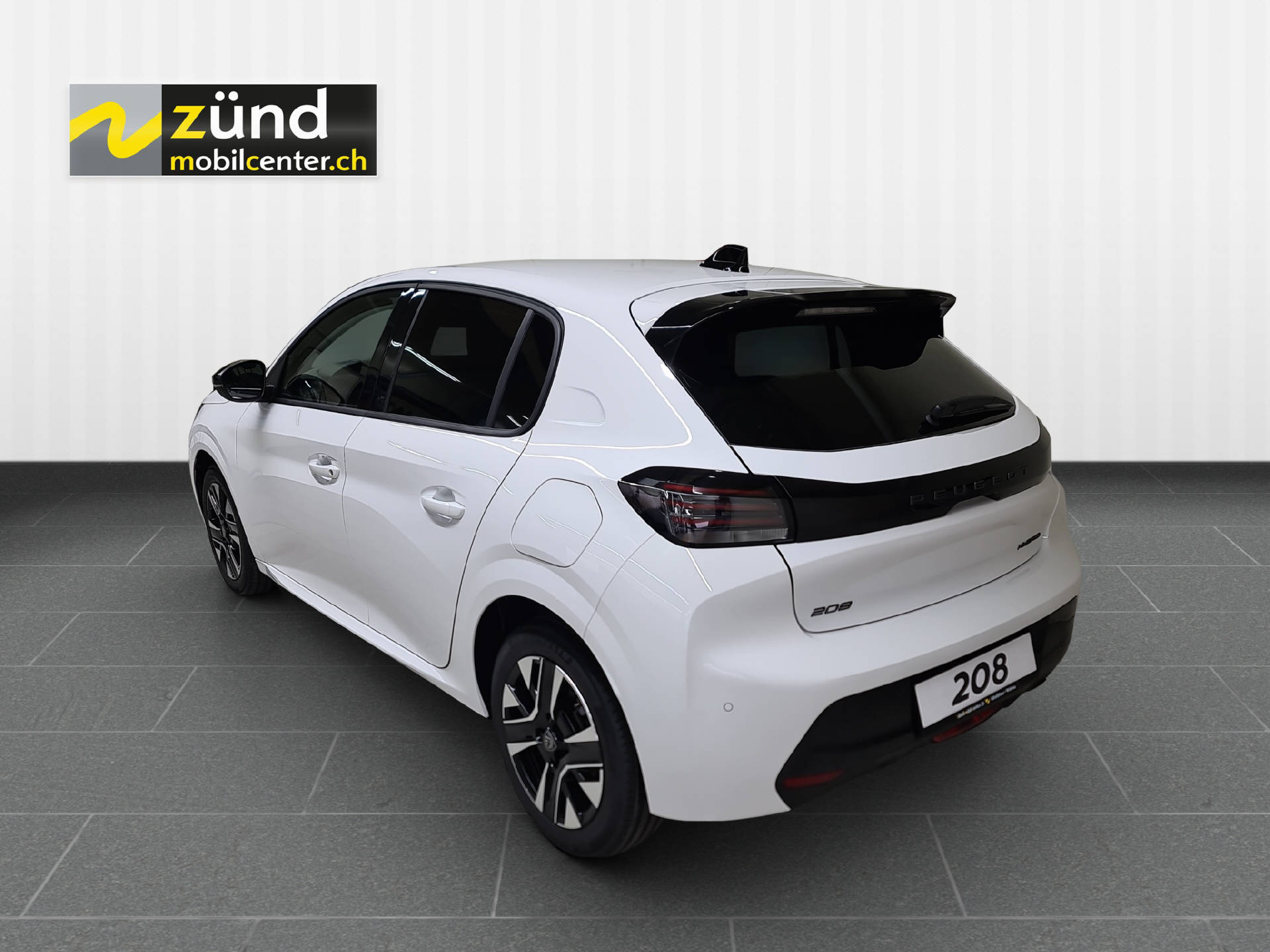 PEUGEOT 208 1.2 Hybrid Allure Premium-image-2
