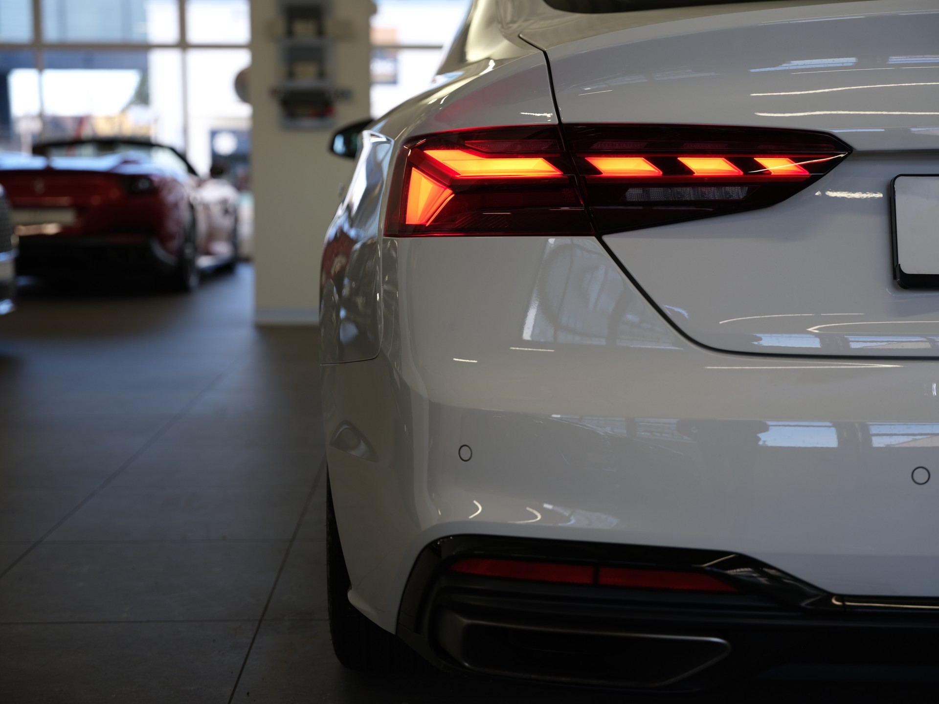 AUDI A5 Sportback 35 TDI S-Line Attraction S-tronic *S line competition plus* *Assistenzpaket Parken*-image-11