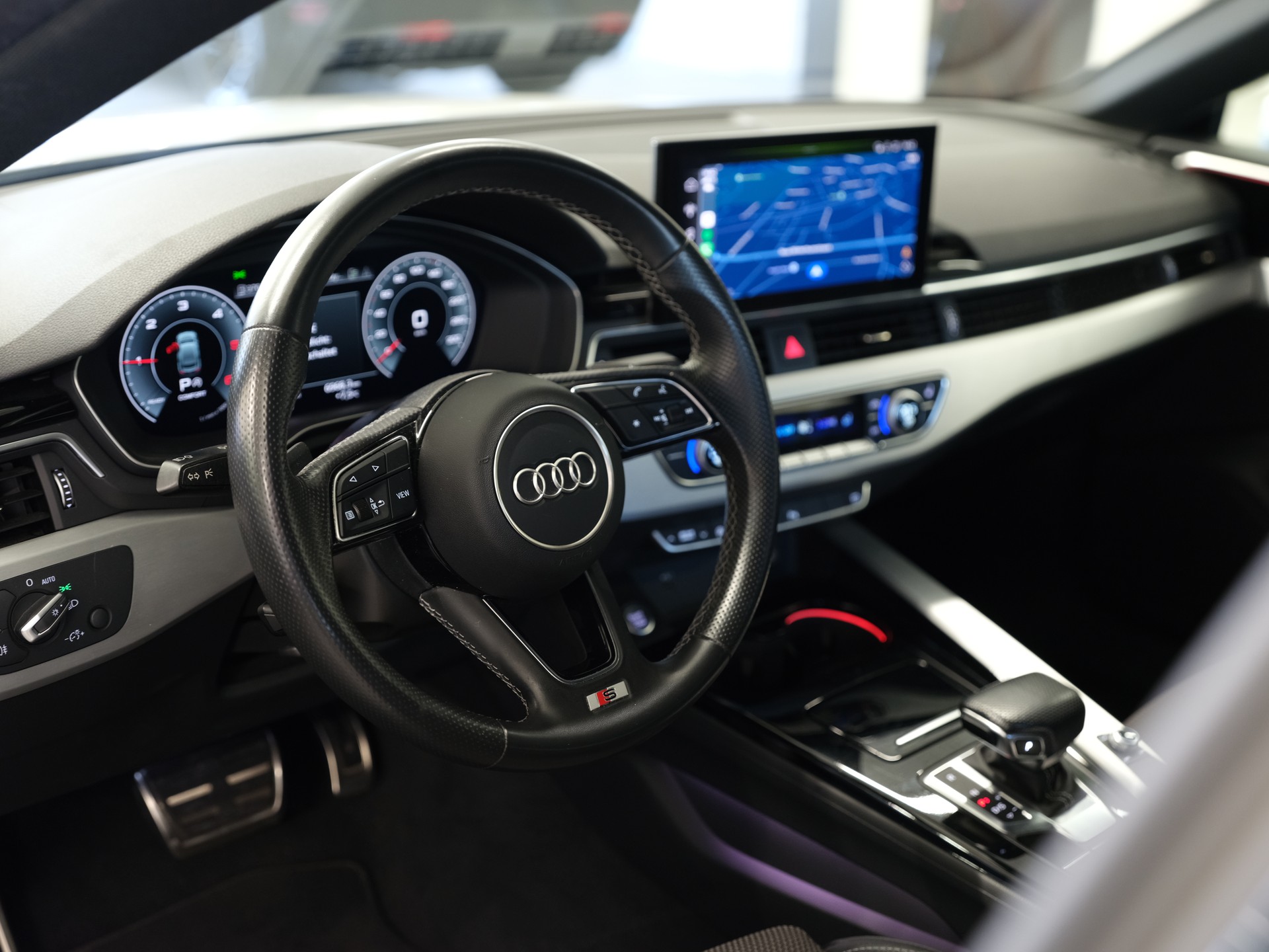 AUDI A5 Sportback 35 TDI S-Line Attraction S-tronic *S line competition plus* *Assistenzpaket Parken*-image-19