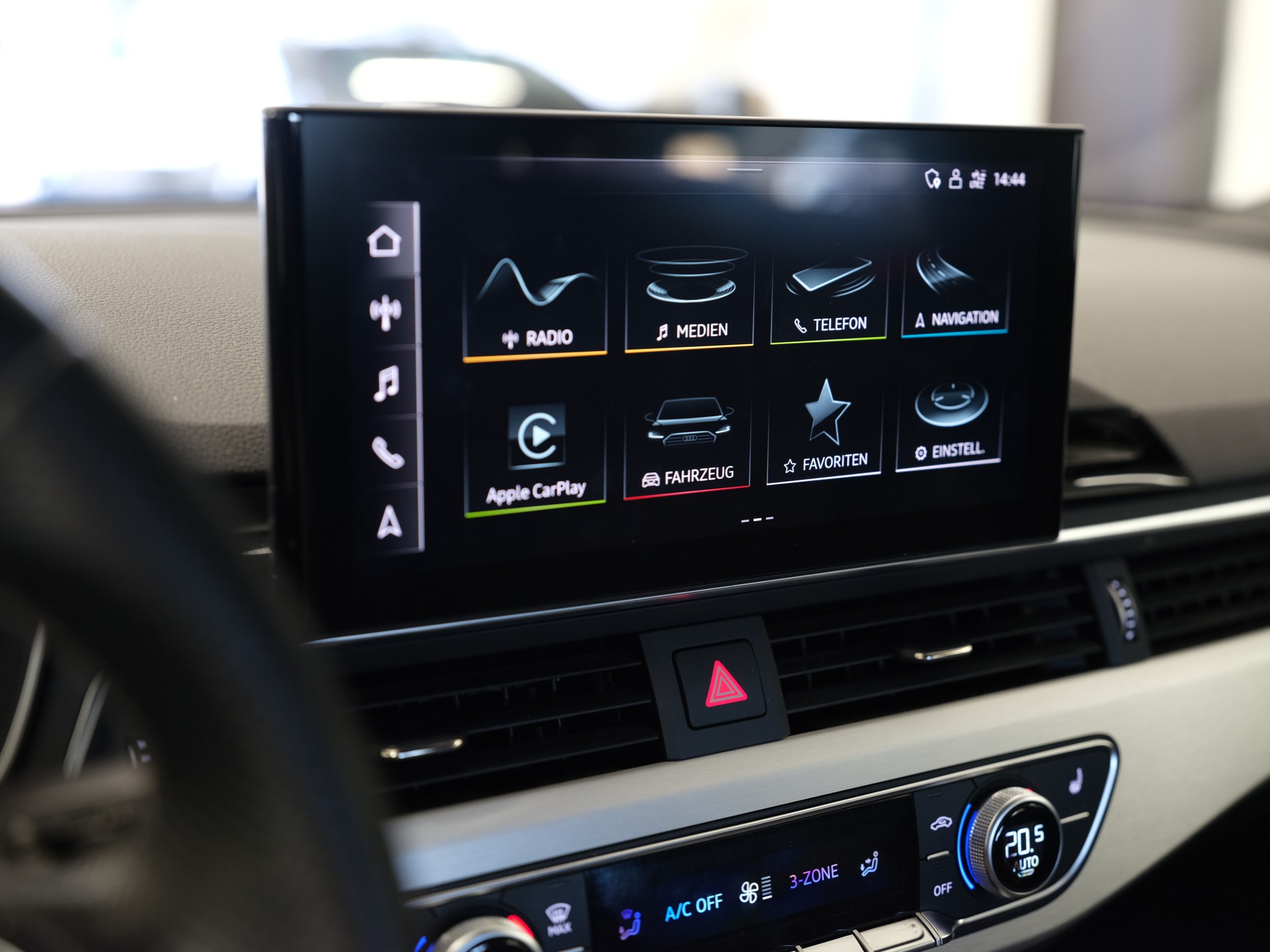 AUDI A5 Sportback 35 TDI S-Line Attraction S-tronic *S line competition plus* *Assistenzpaket Parken*-image-22
