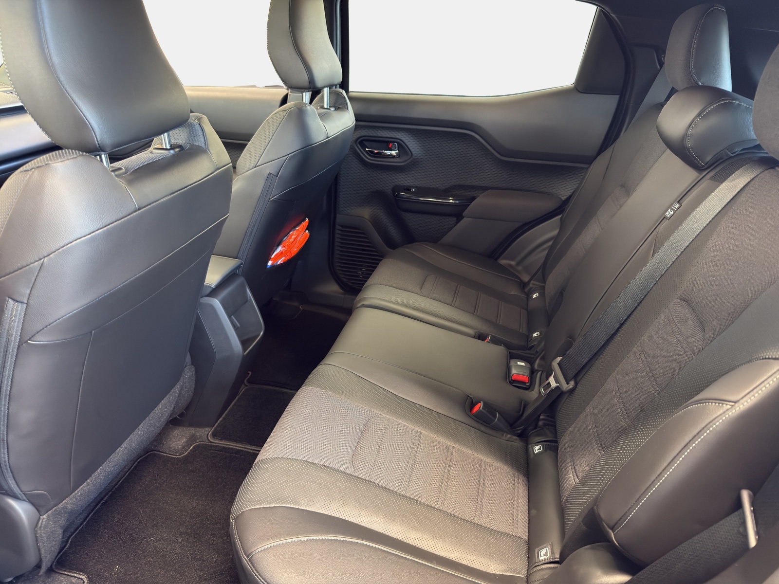 SUZUKI Vitara-e 61kWh/184 Compact Top 4x4-image-10