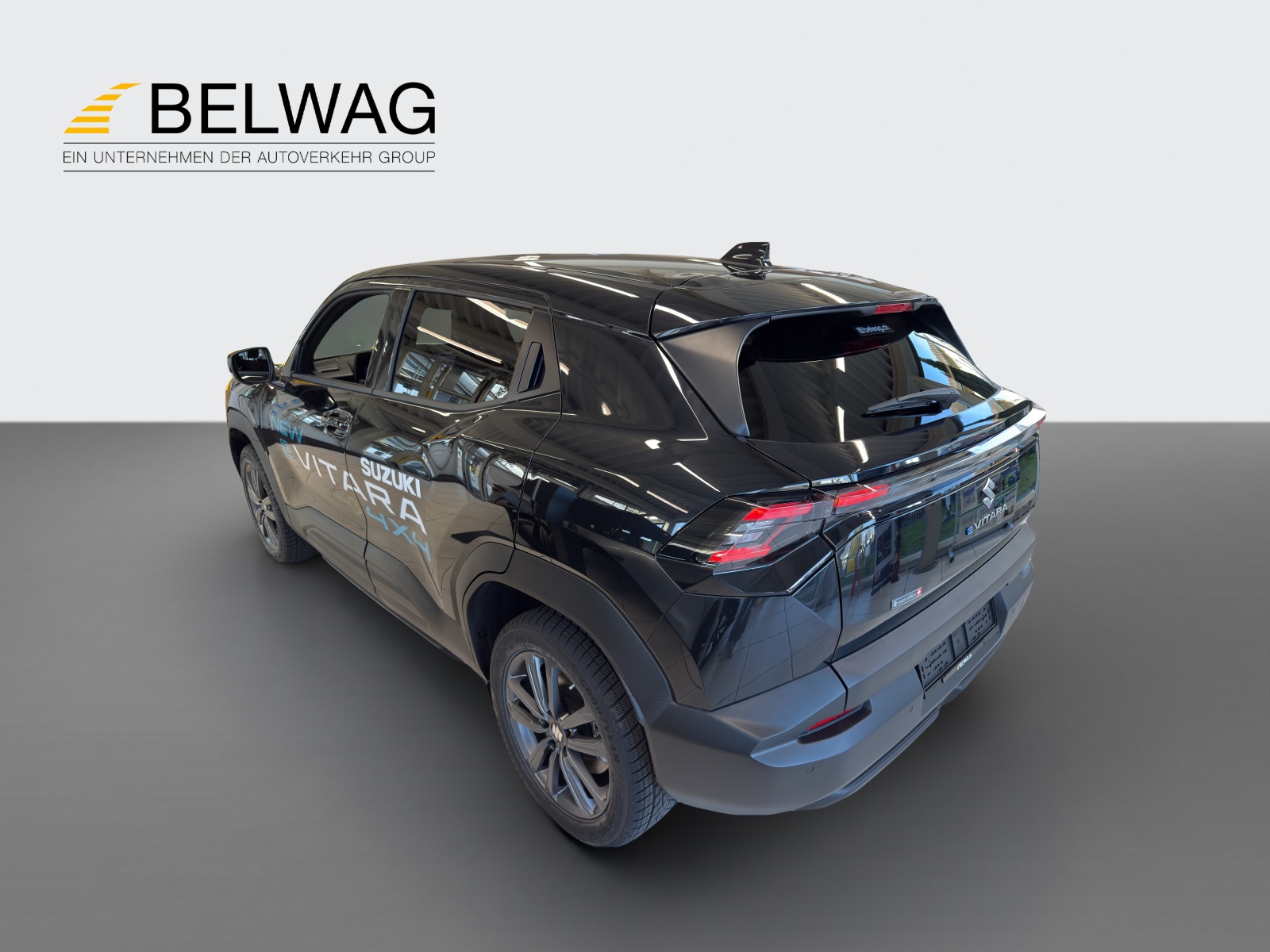 SUZUKI Vitara-e 61kWh/184 Compact Top 4x4-image-3