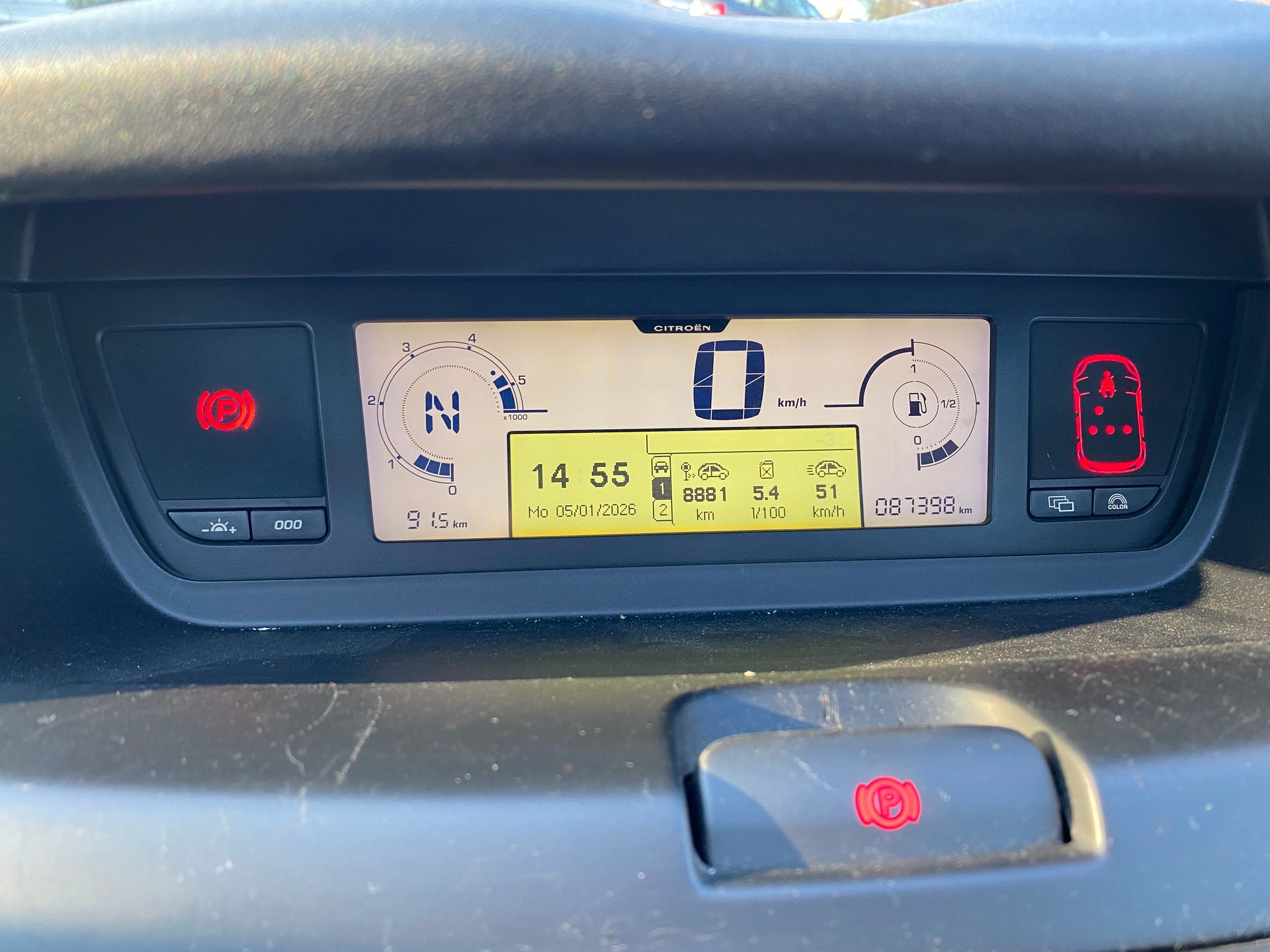 CITROEN C4 Picasso 1.6 HDI 16V Dynamique BMP6-image-8