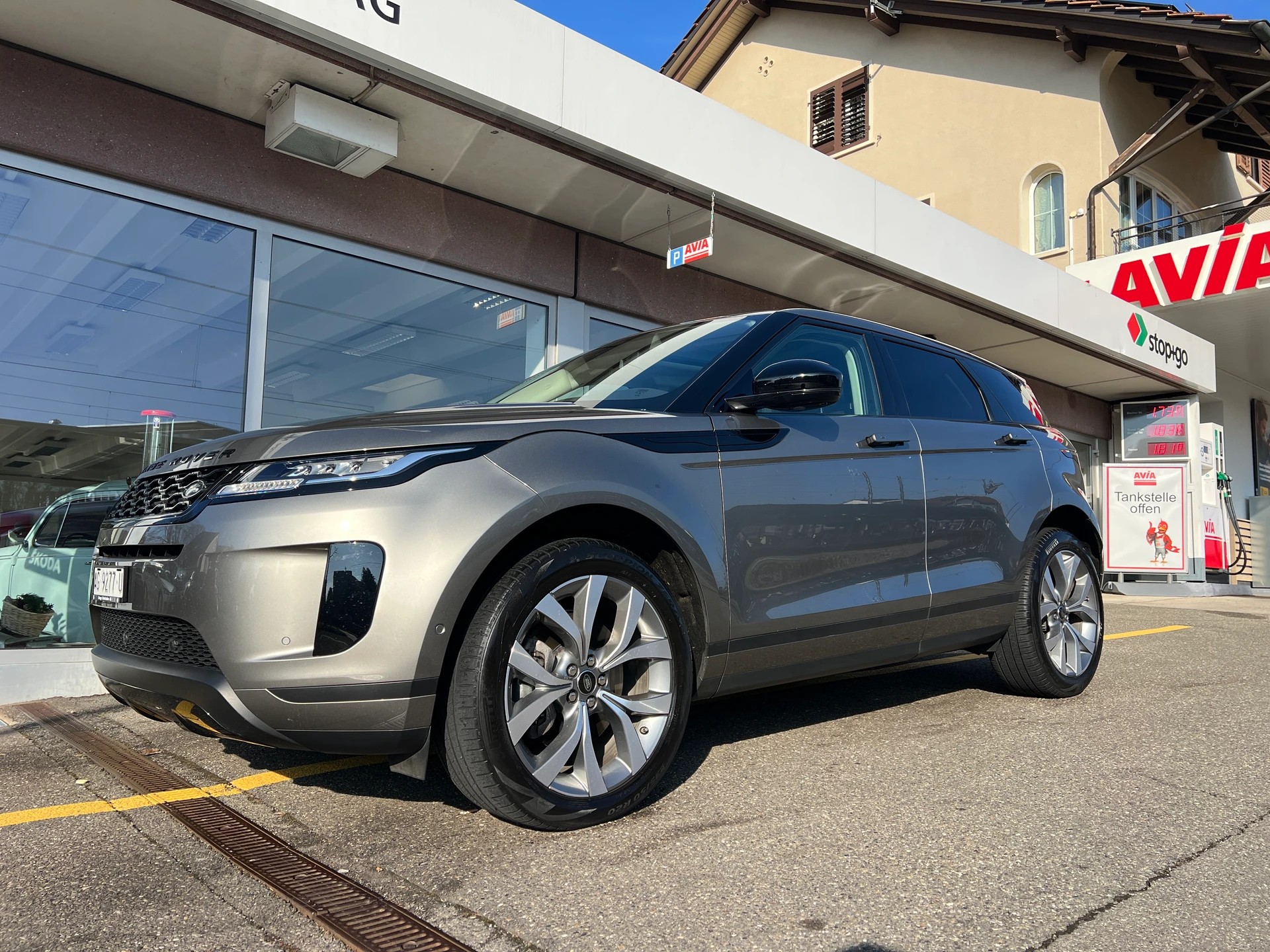 LAND ROVER Range Rover Evoque R-Dynamic P 200 S AT9 CH-Auto 67% unter NP-image-1