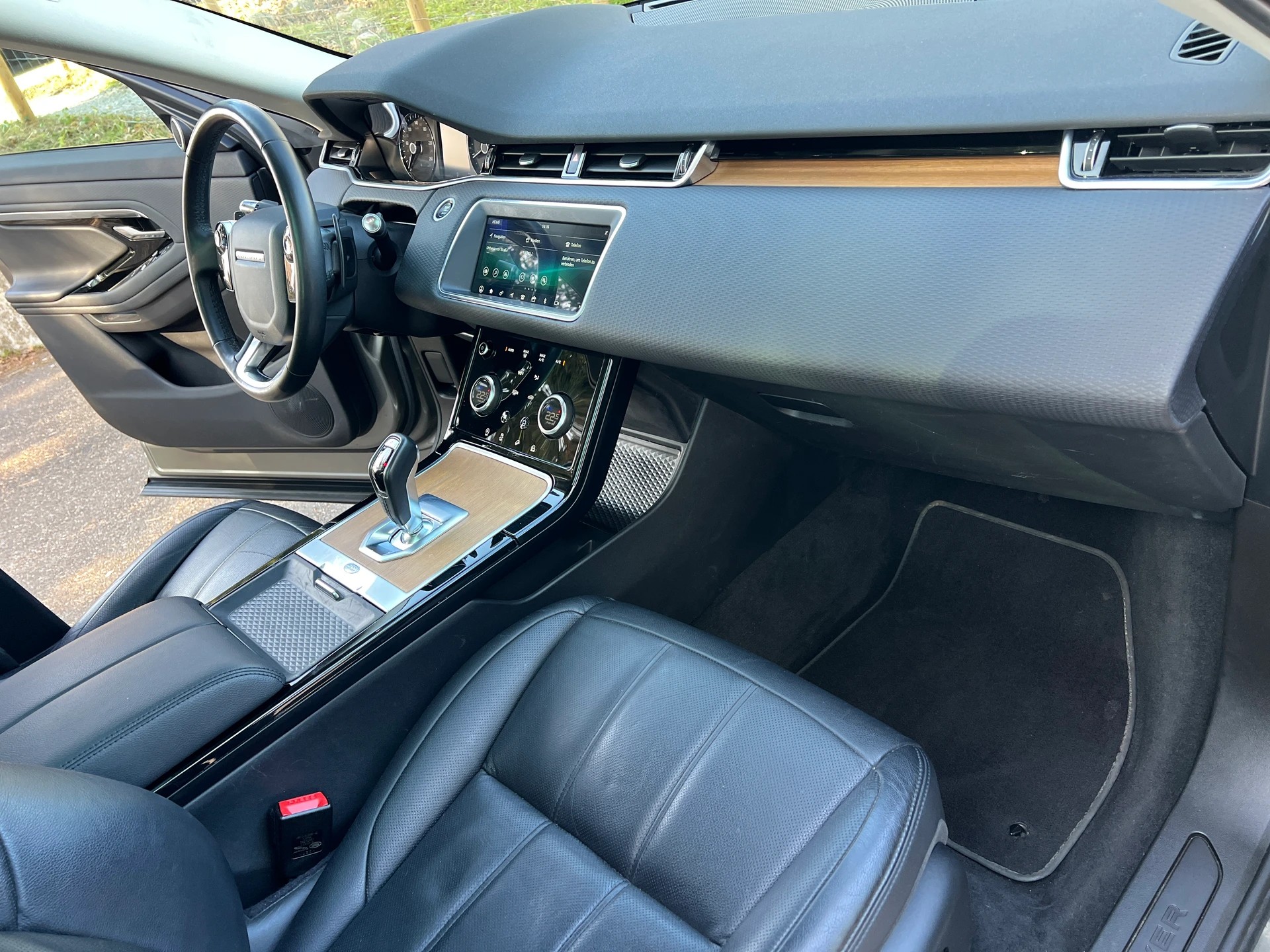 LAND ROVER Range Rover Evoque R-Dynamic P 200 S AT9 CH-Auto 67% unter NP-image-13