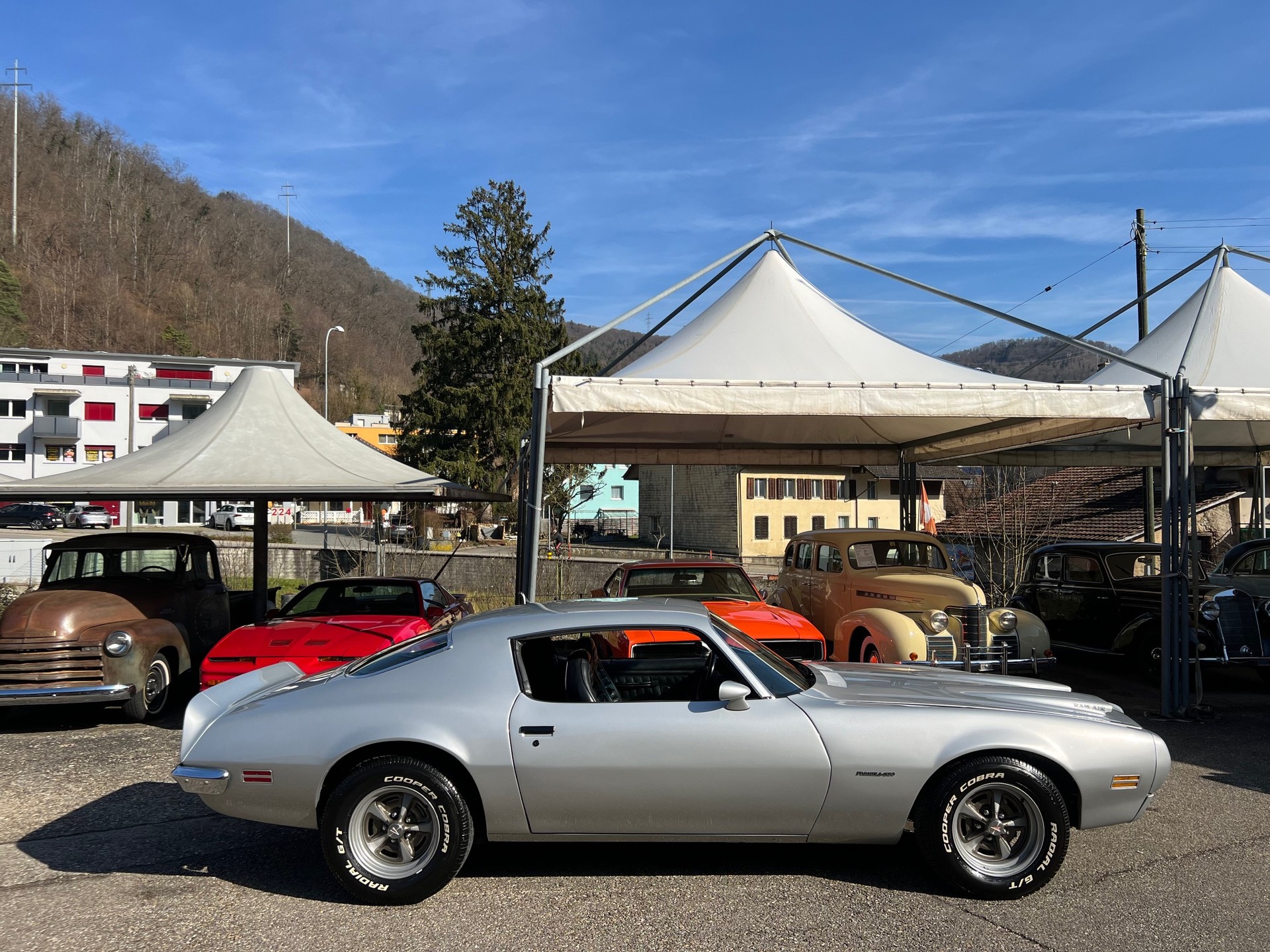 PONTIAC Firebird-image-2