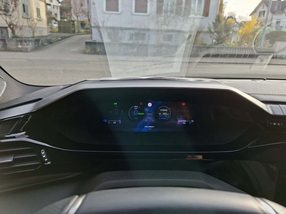 PEUGEOT 308 SW 1.6 PHEV 180 GT-image-24