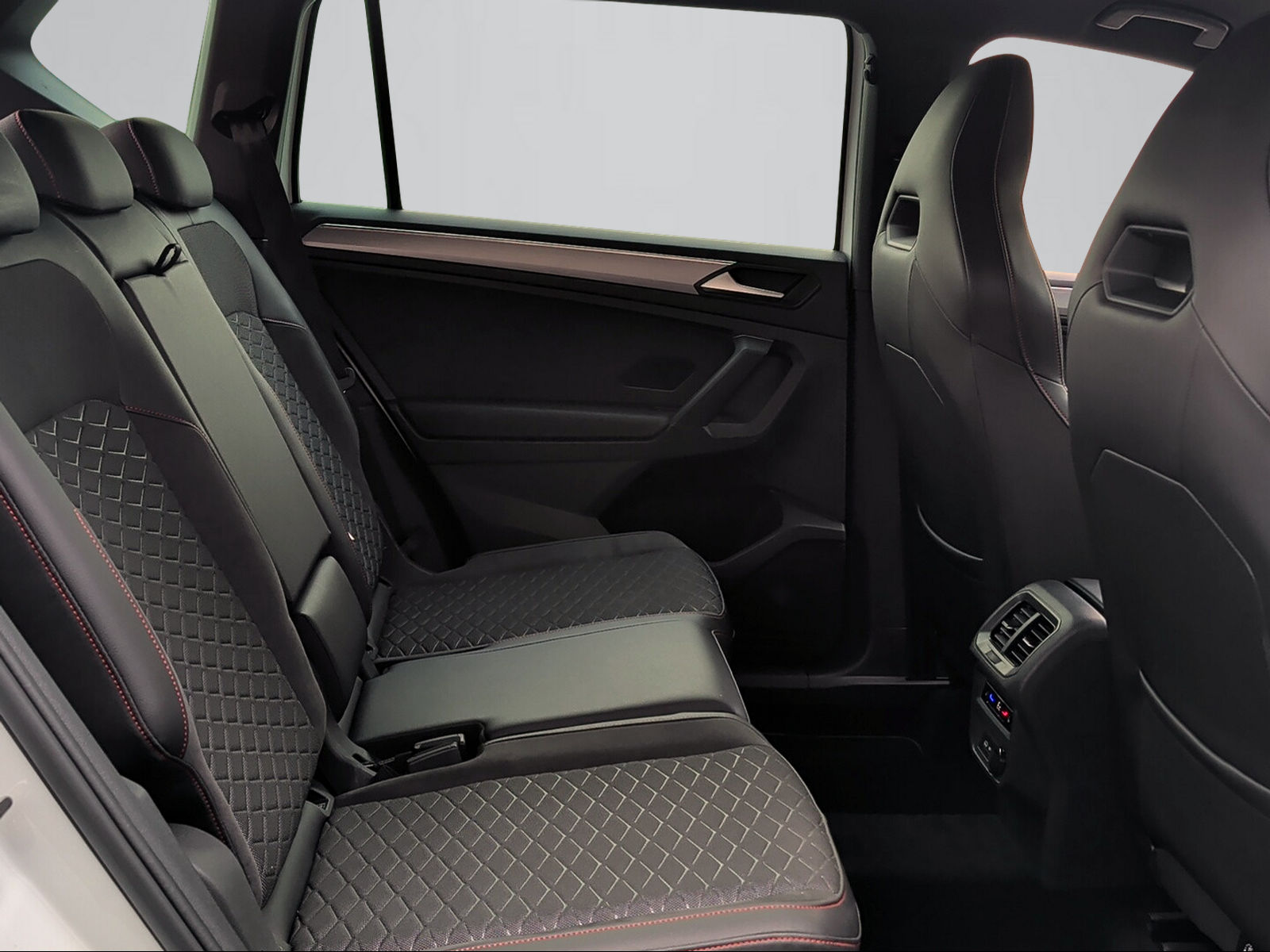 SEAT Tarraco 1.4 e-HYBRID DSG Move FR-image-8