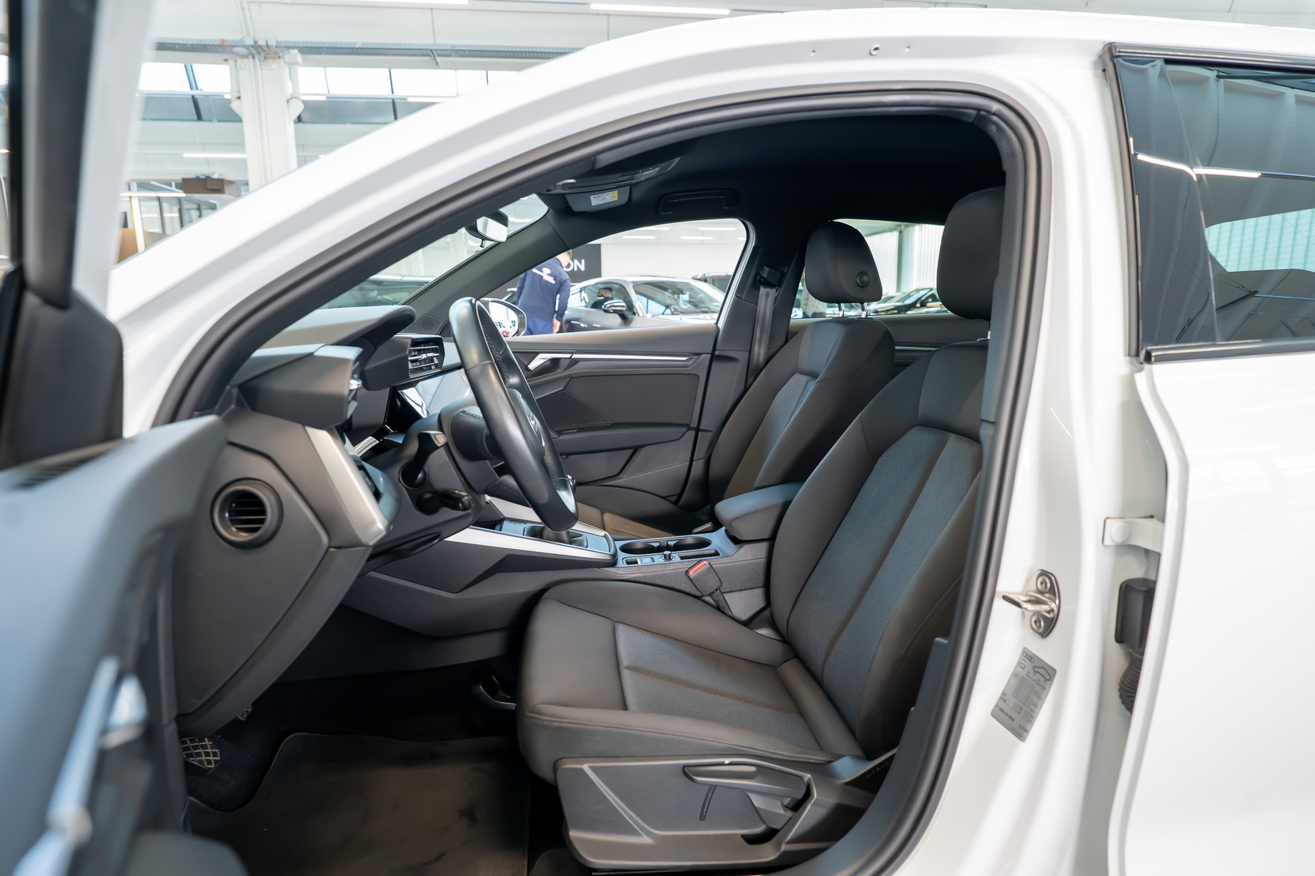 AUDI A3 Sportback / Virtual Cockpit / Tempomat /-image-7