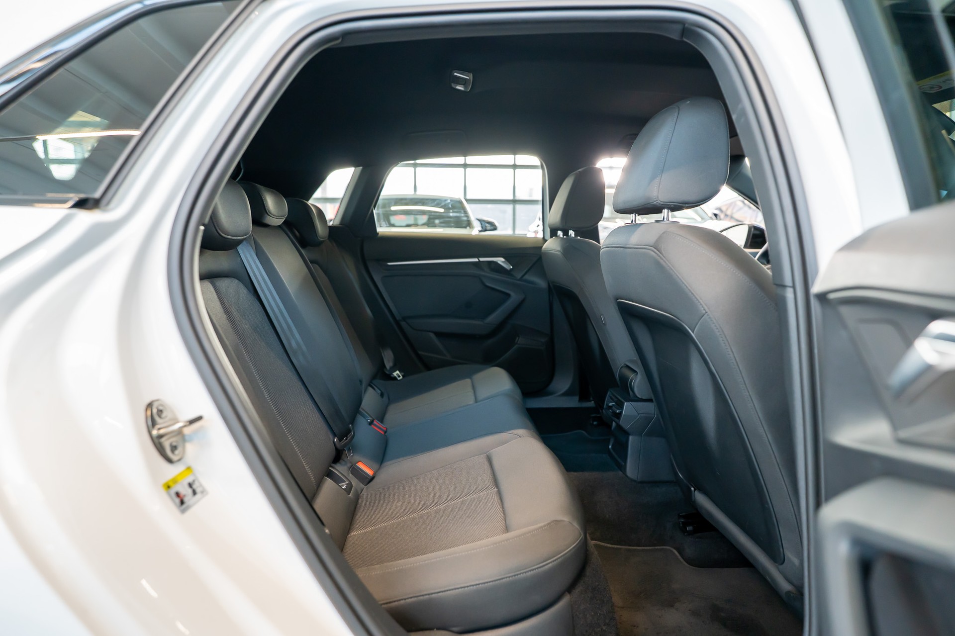AUDI A3 Sportback / Virtual Cockpit / Tempomat /-image-11