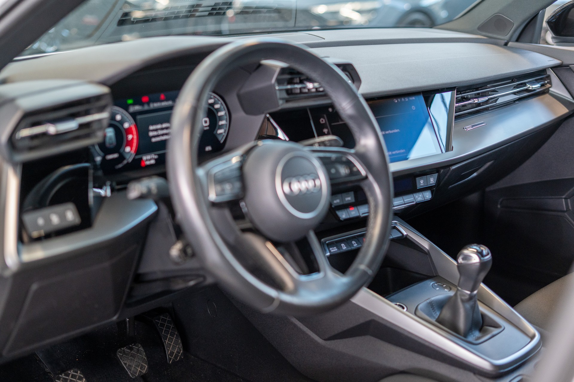 AUDI A3 Sportback / Virtual Cockpit / Tempomat /-image-8